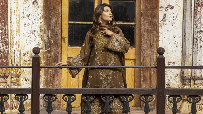 3 Piece Embroidered Linen Dress