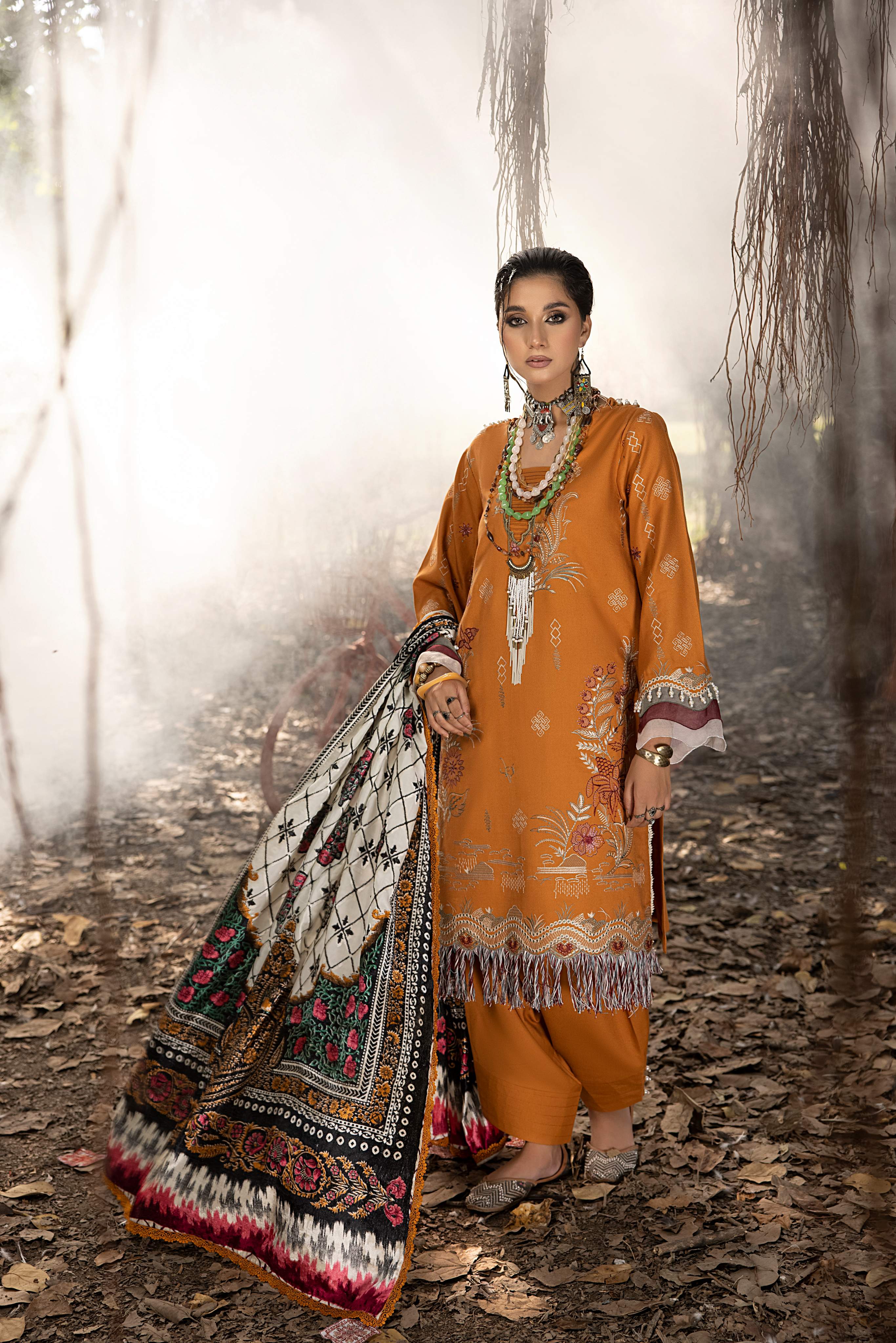 MIRK PALACH SHAWL COLLECTION - MK - 09
