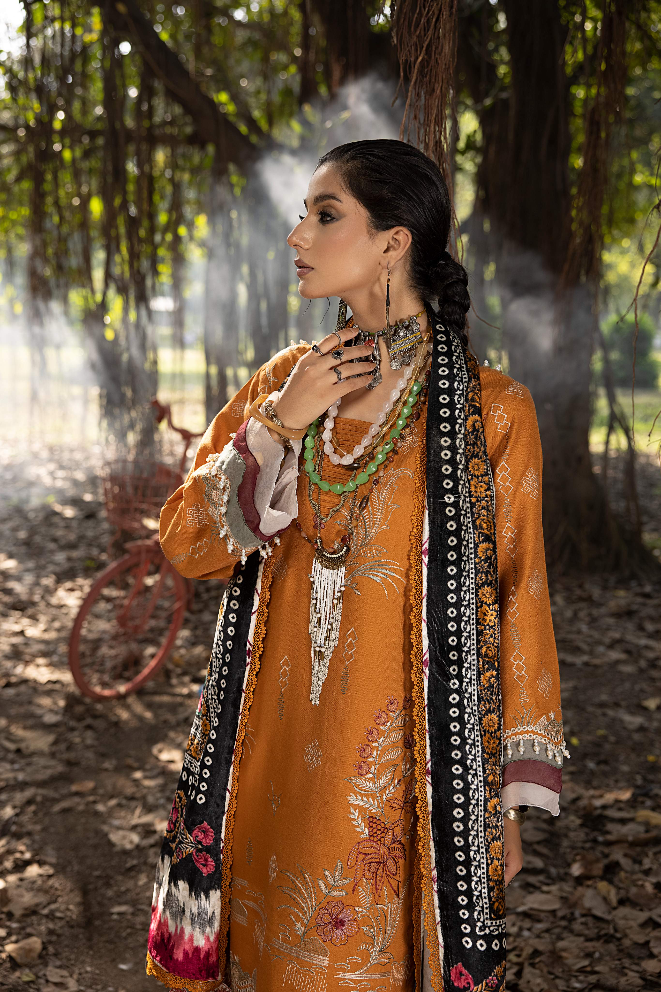 MIRK PALACH SHAWL COLLECTION - MK - 09