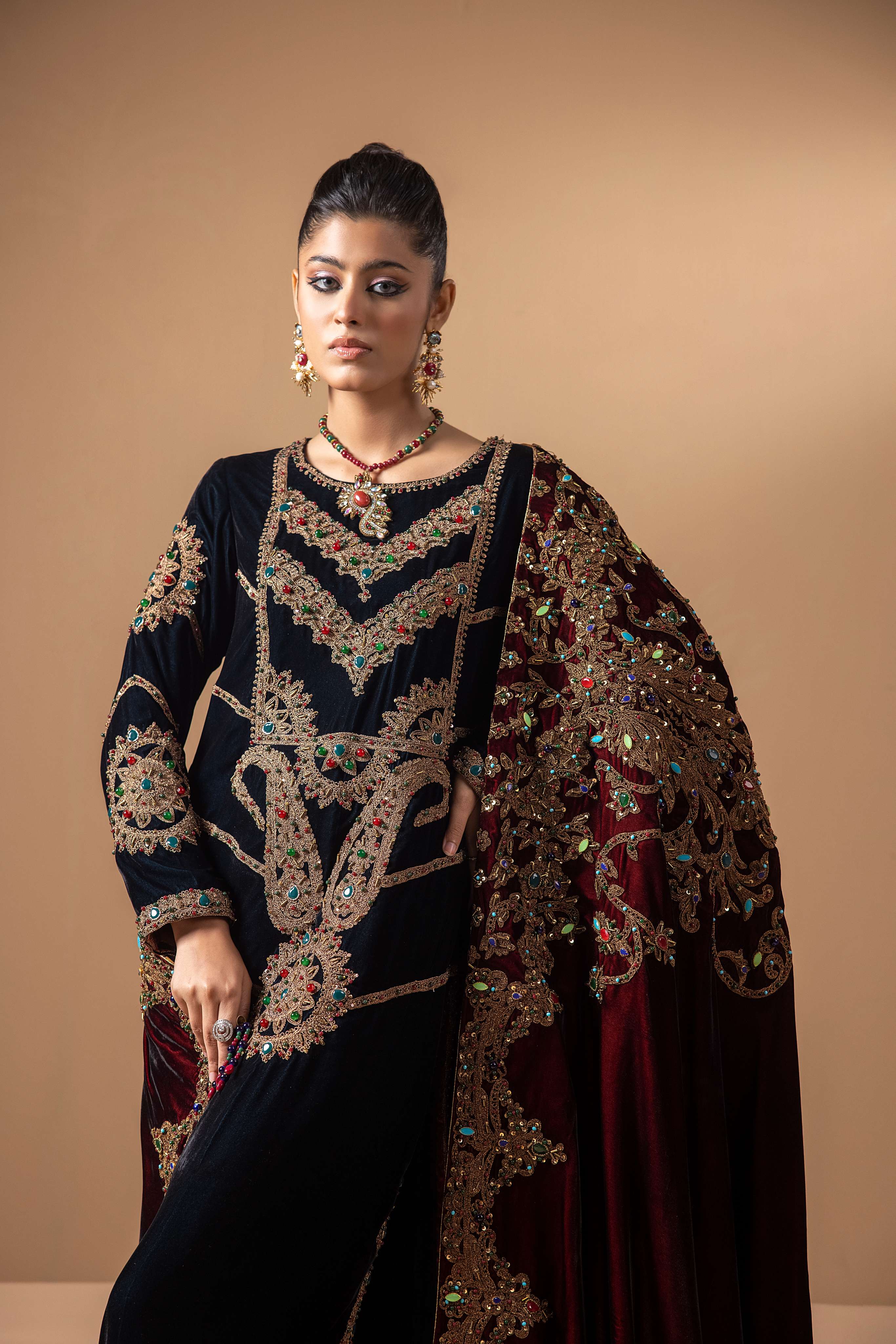 THE SPARKLING HELEN SHAWL
