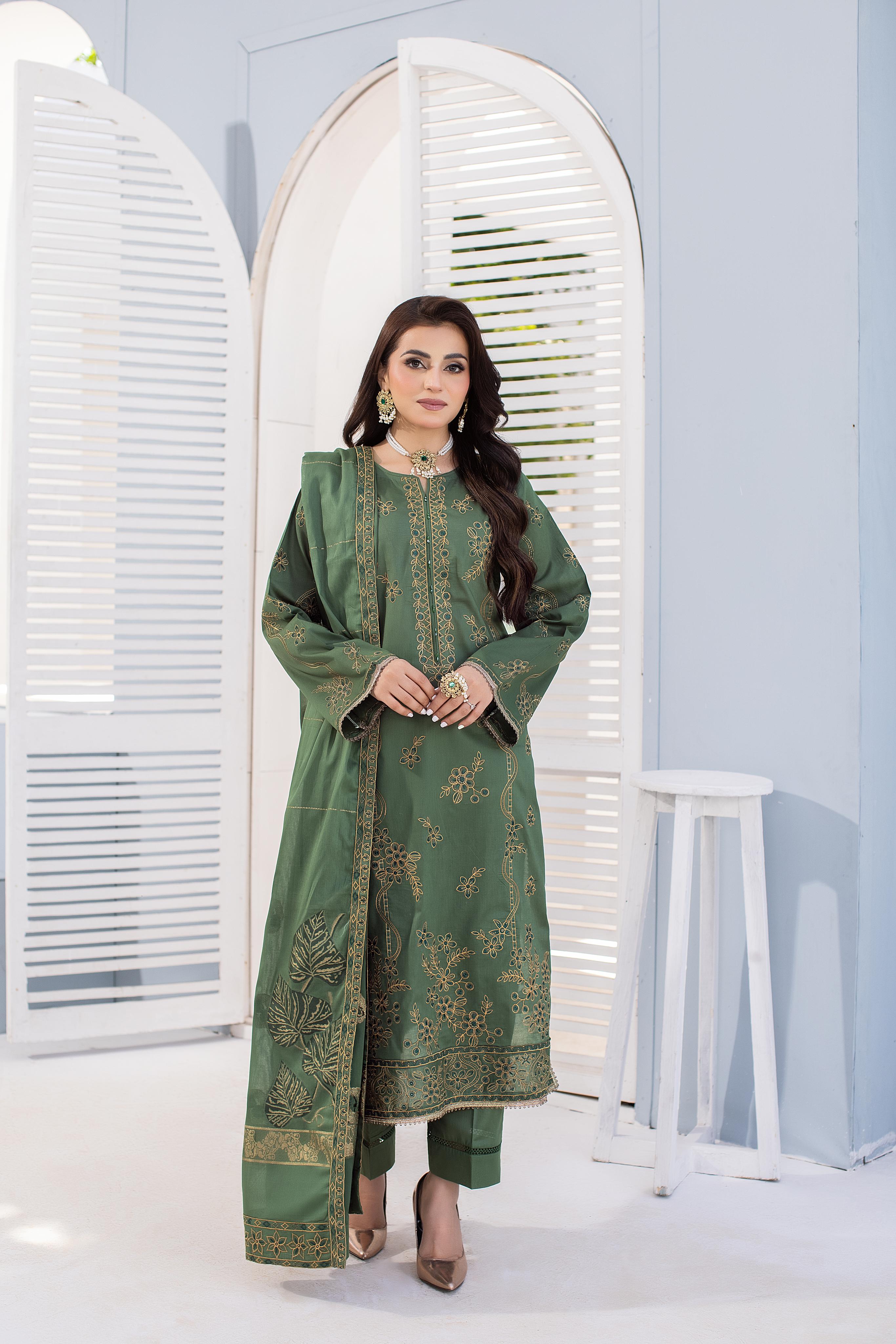 Dastak DK-47 : Embroidered Lawn 3pc