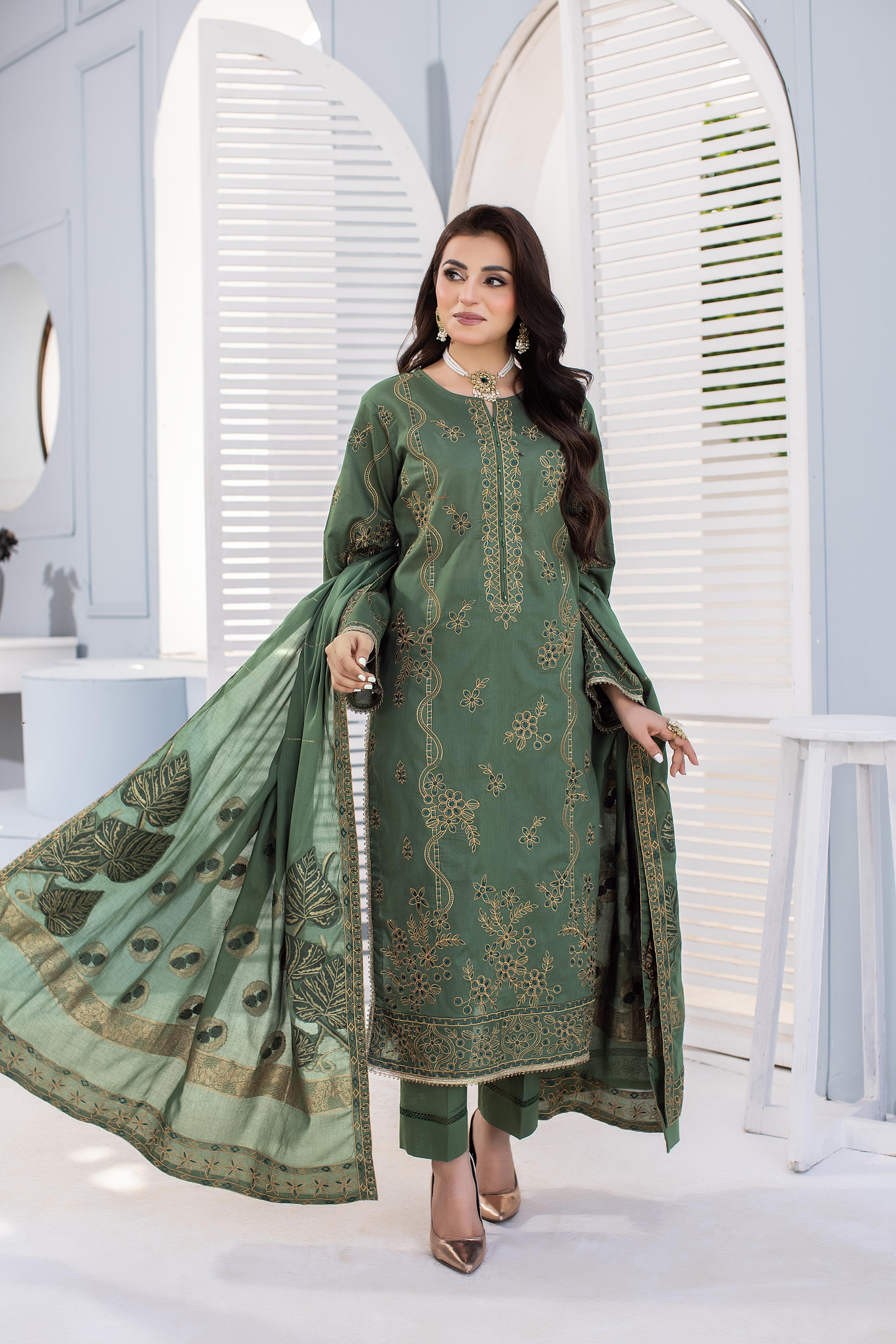 Dastak DK-47 : Embroidered Lawn 3pc