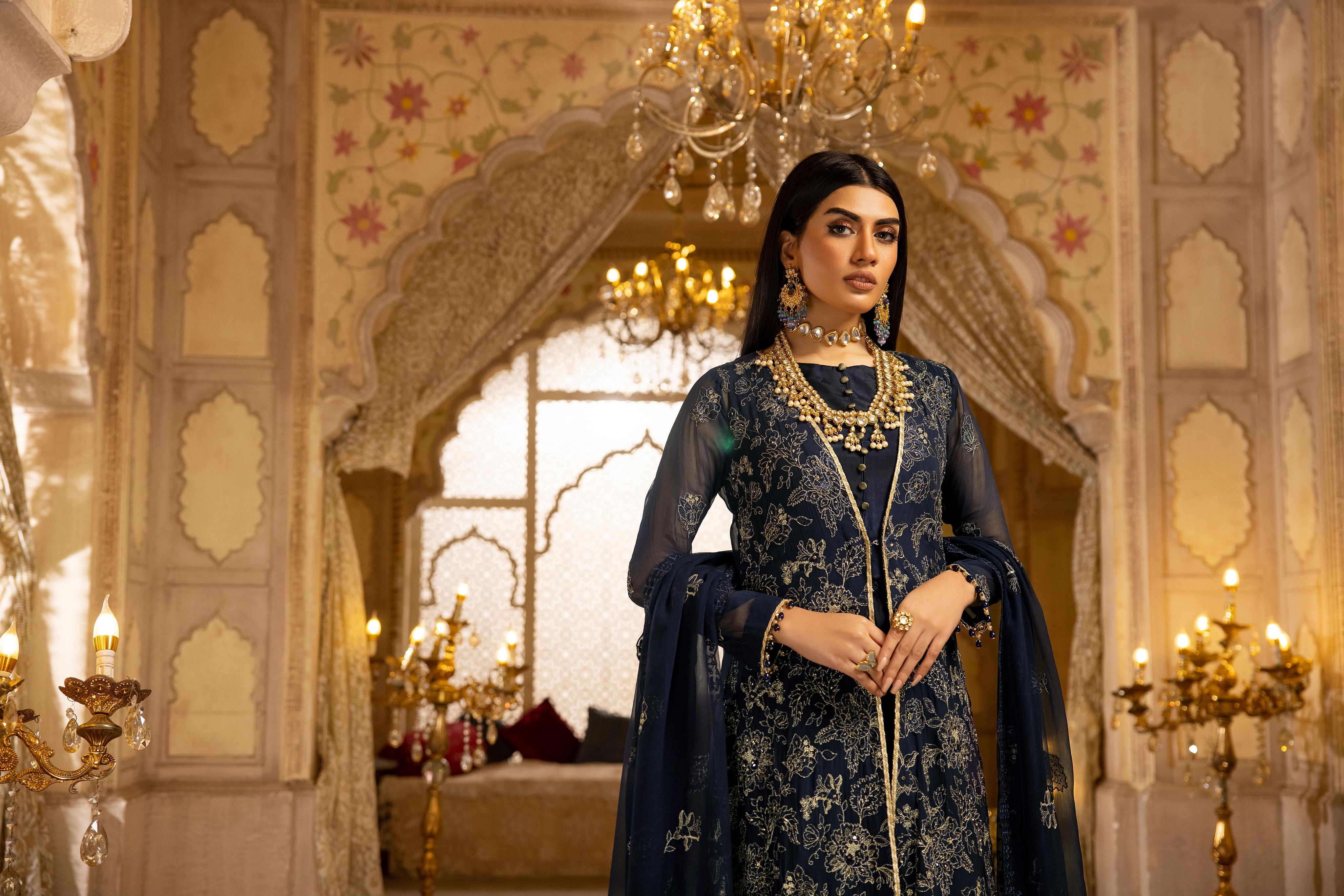 Naqsh N-18 : Unstitched Luxury Chiffon 3PC