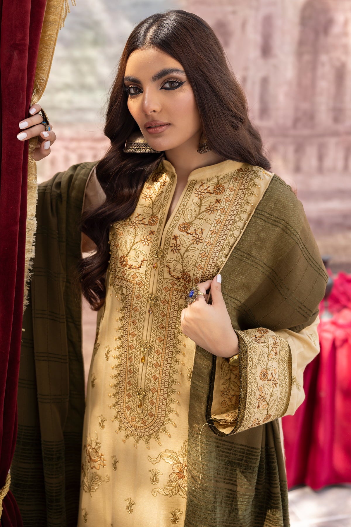 Dhanak DH-22 : Unstitched Luxury Embroidered Dhanak 3PC