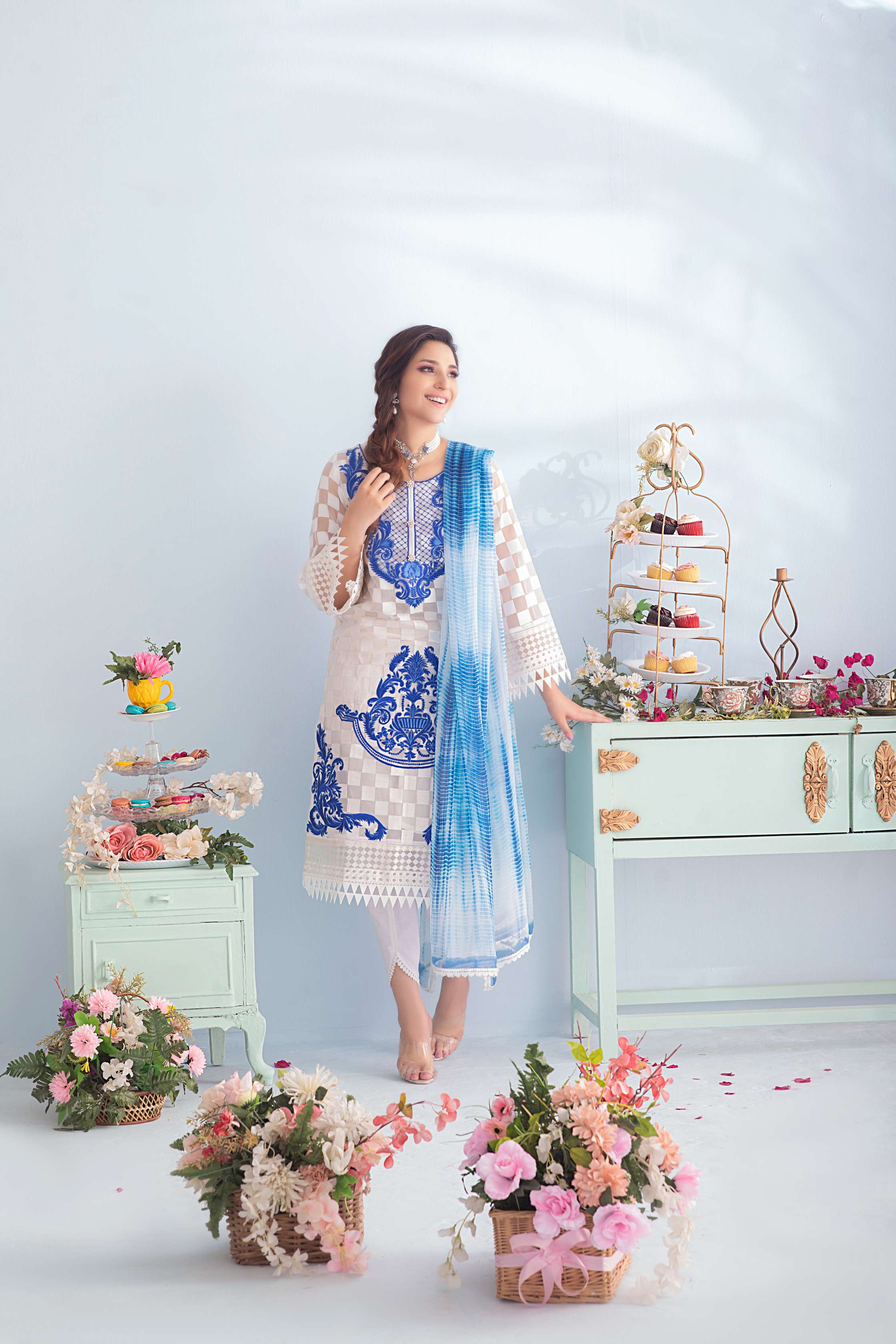 FLORENCE (WHITE & COBALT BLUE ) |CARNIVAL