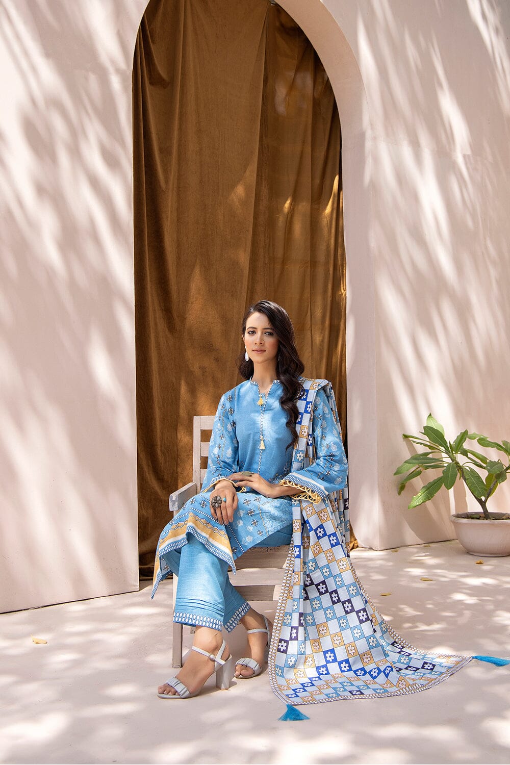 3 Pcs unstitched Khaddar SUIT KKH-2208 KHAS STORES