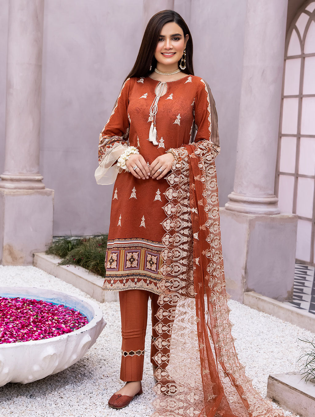 3 Piece Unstitched Lawn Suit KNE-1370 Khas Lawn 22 - Volume 9 (Sawera) FASUNSLAD