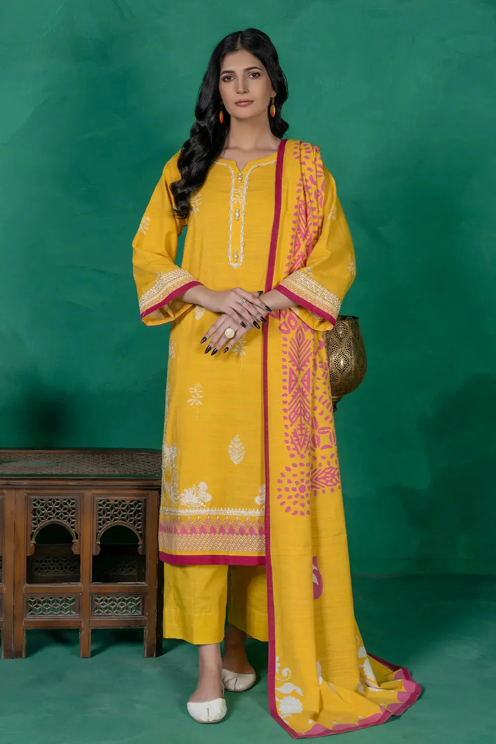 3PC Embroidered Unstitched Khaddar Suit KKE-3019 Embroidered KHAS STORES