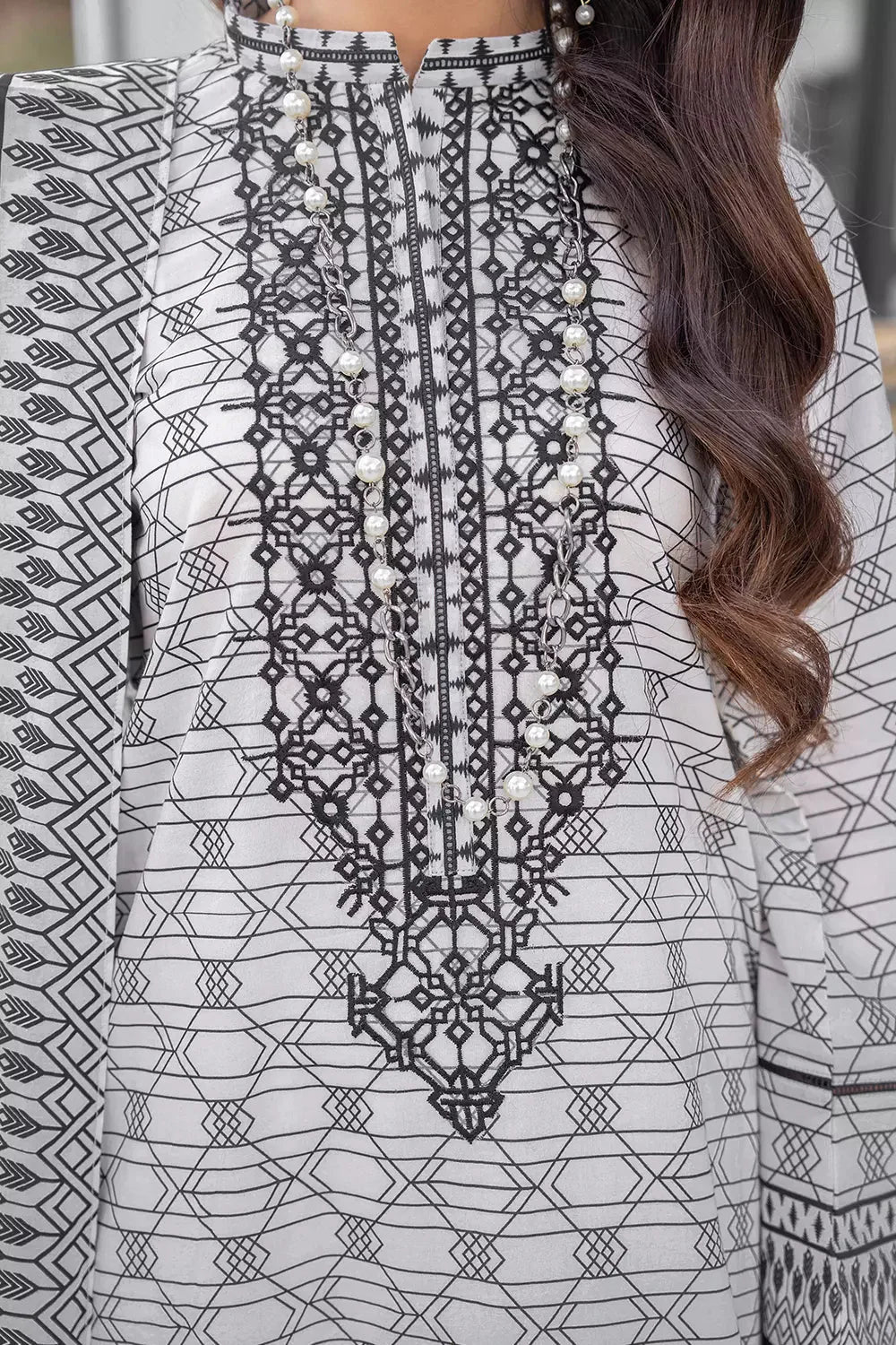 3PC Embroidered Unstitched Lawn Suit KL-2732 Embroidered KHAS STORES