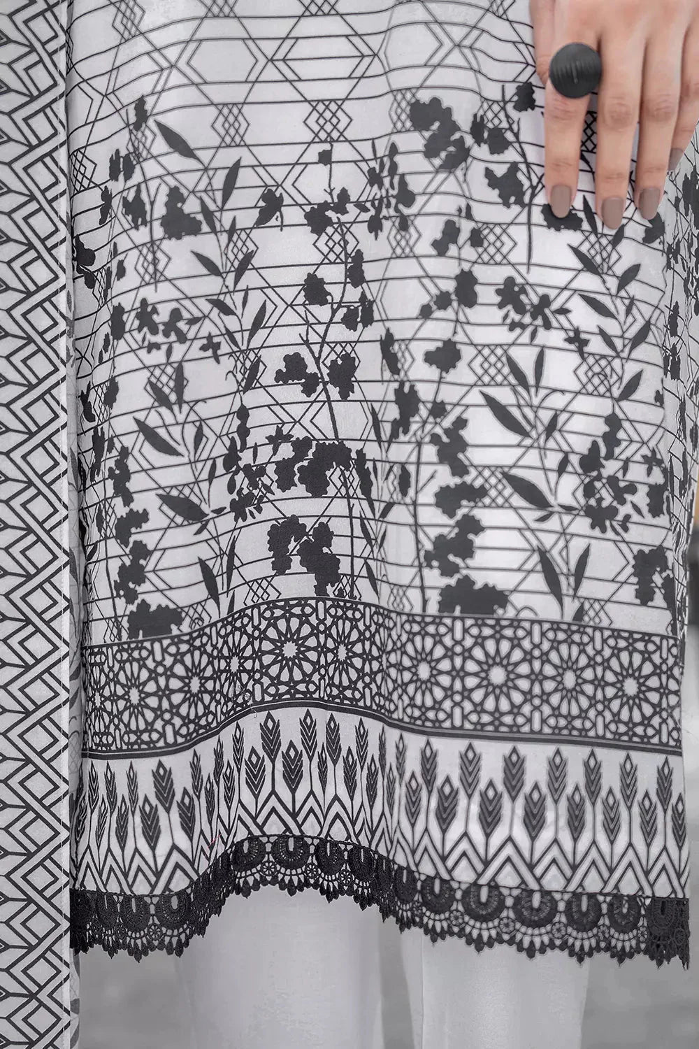 3PC Embroidered Unstitched Lawn Suit KL-2732 Embroidered KHAS STORES