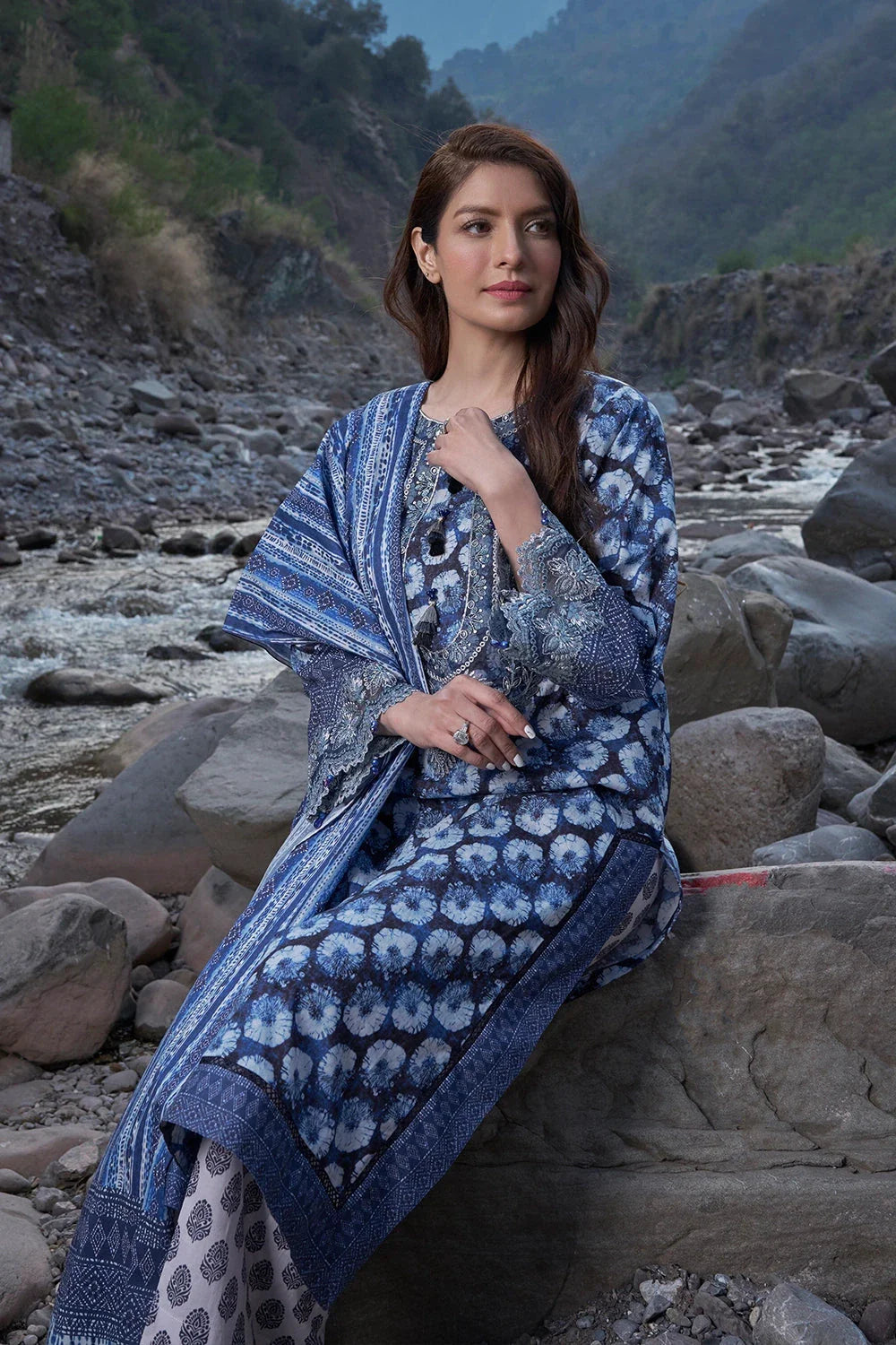 3PC Embroidered Unstitched Lawn Suit KL-3191 Embroidered KHAS STORES