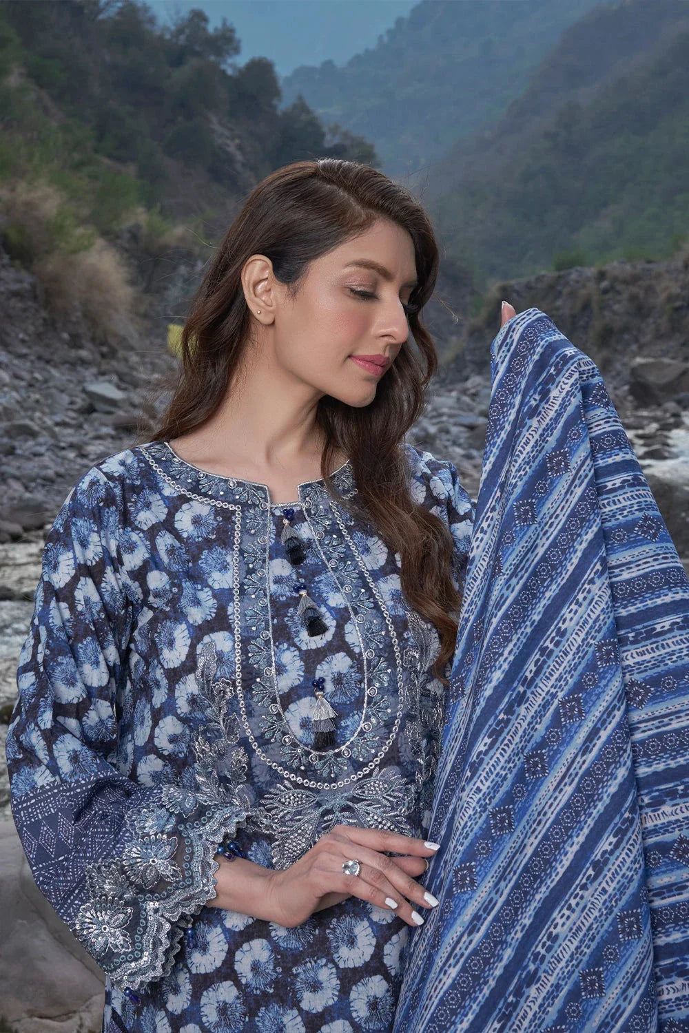 3PC Embroidered Unstitched Lawn Suit KL-3191 Embroidered KHAS STORES