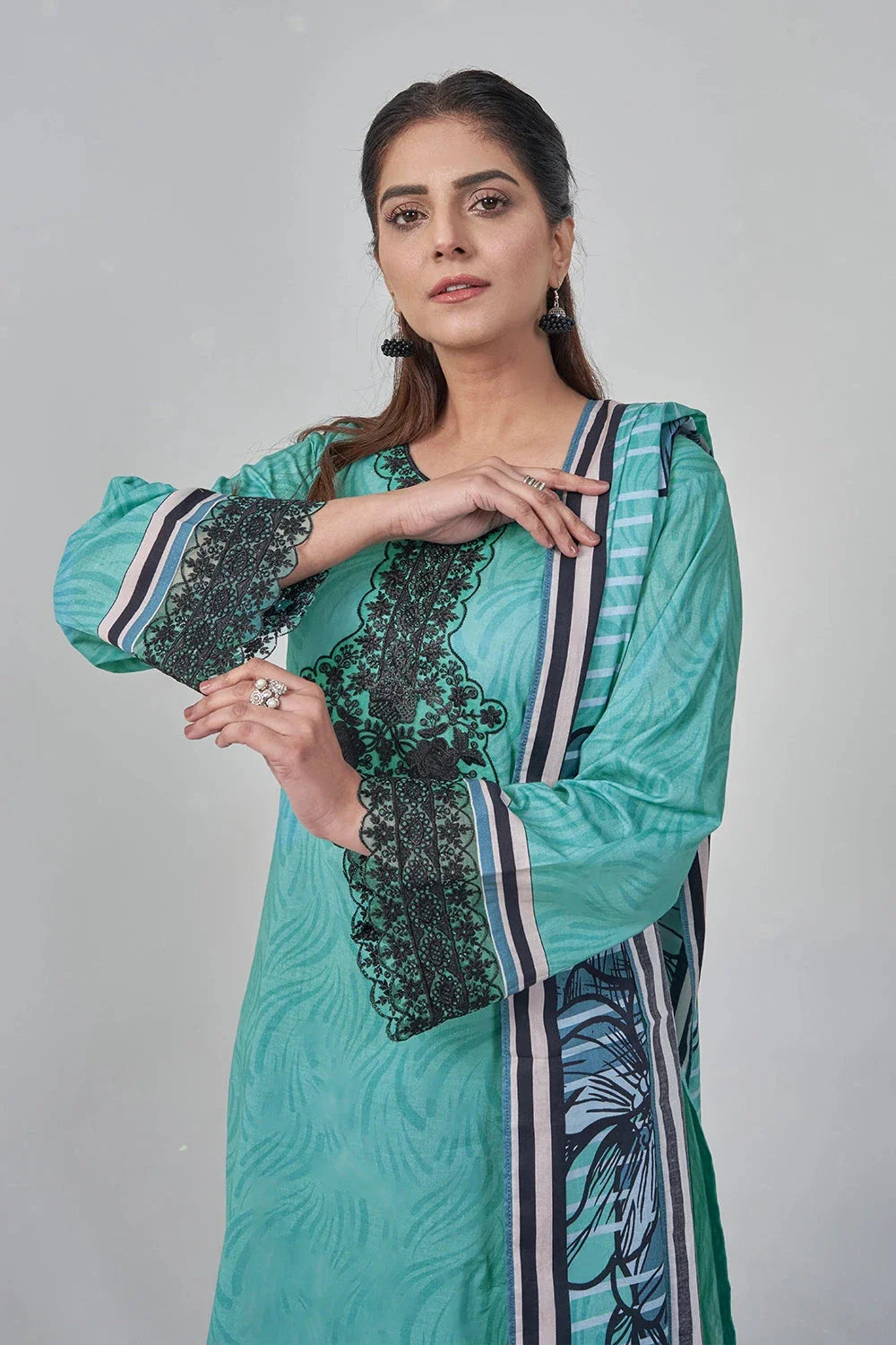 3PC Embroidered Unstitched Lawn Suit KL-3200 Embroidered KHAS STORES