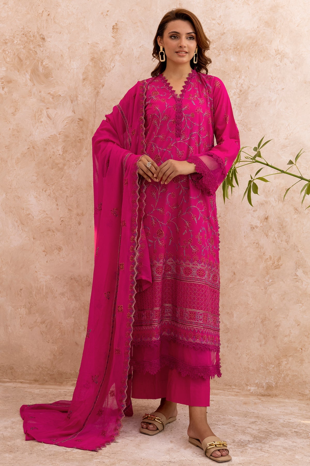 Mahhe MH-06 : Unstitched Embroidered Lawn 3PC