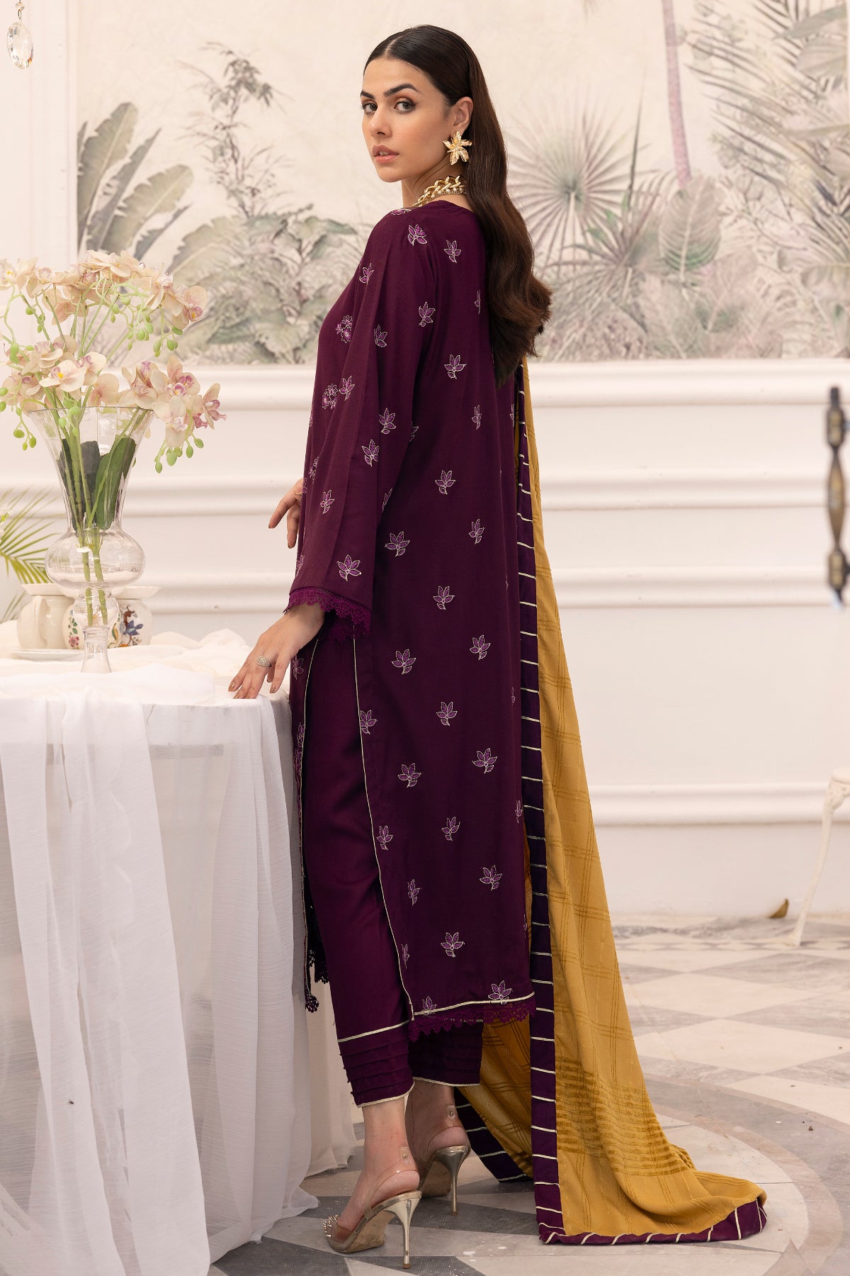Saffron SA-09 : Unstitched Embroidered Dhanak 3PC