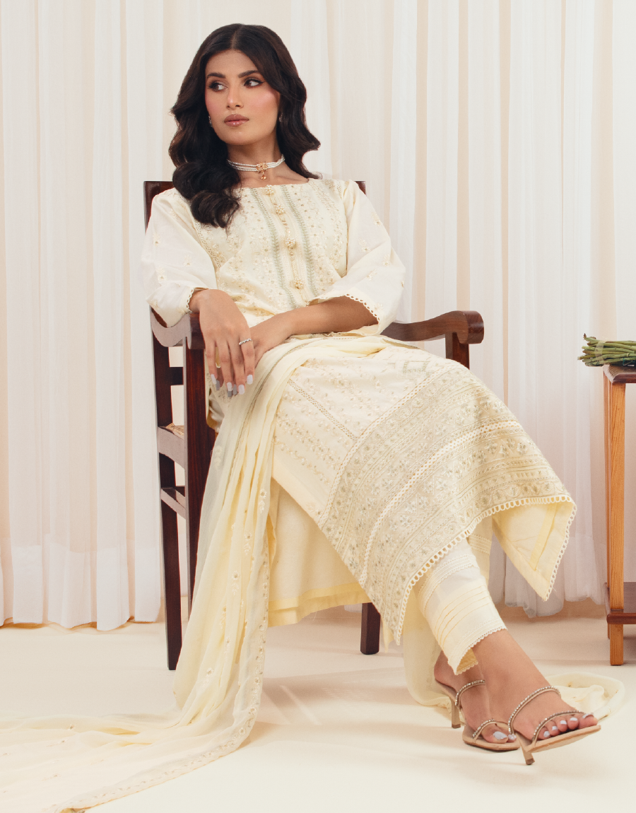 IL 001 Ivory