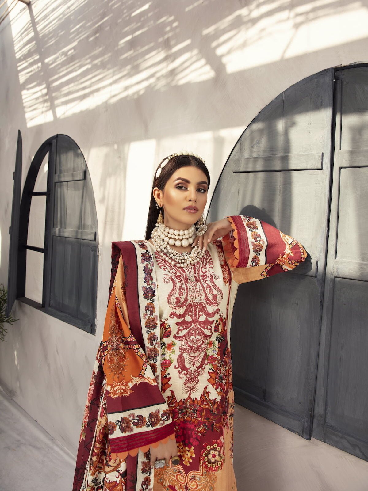 Noura N02 : Embroidered Khaddar