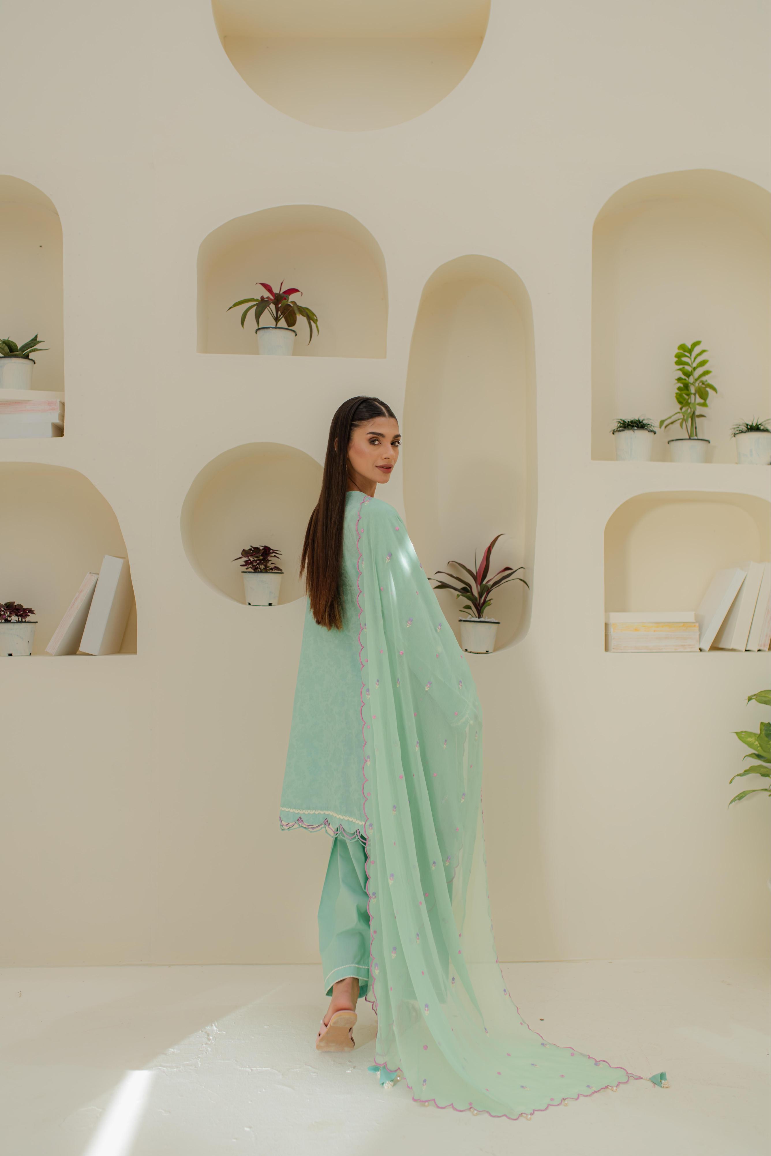 Lawn Suit - 0766