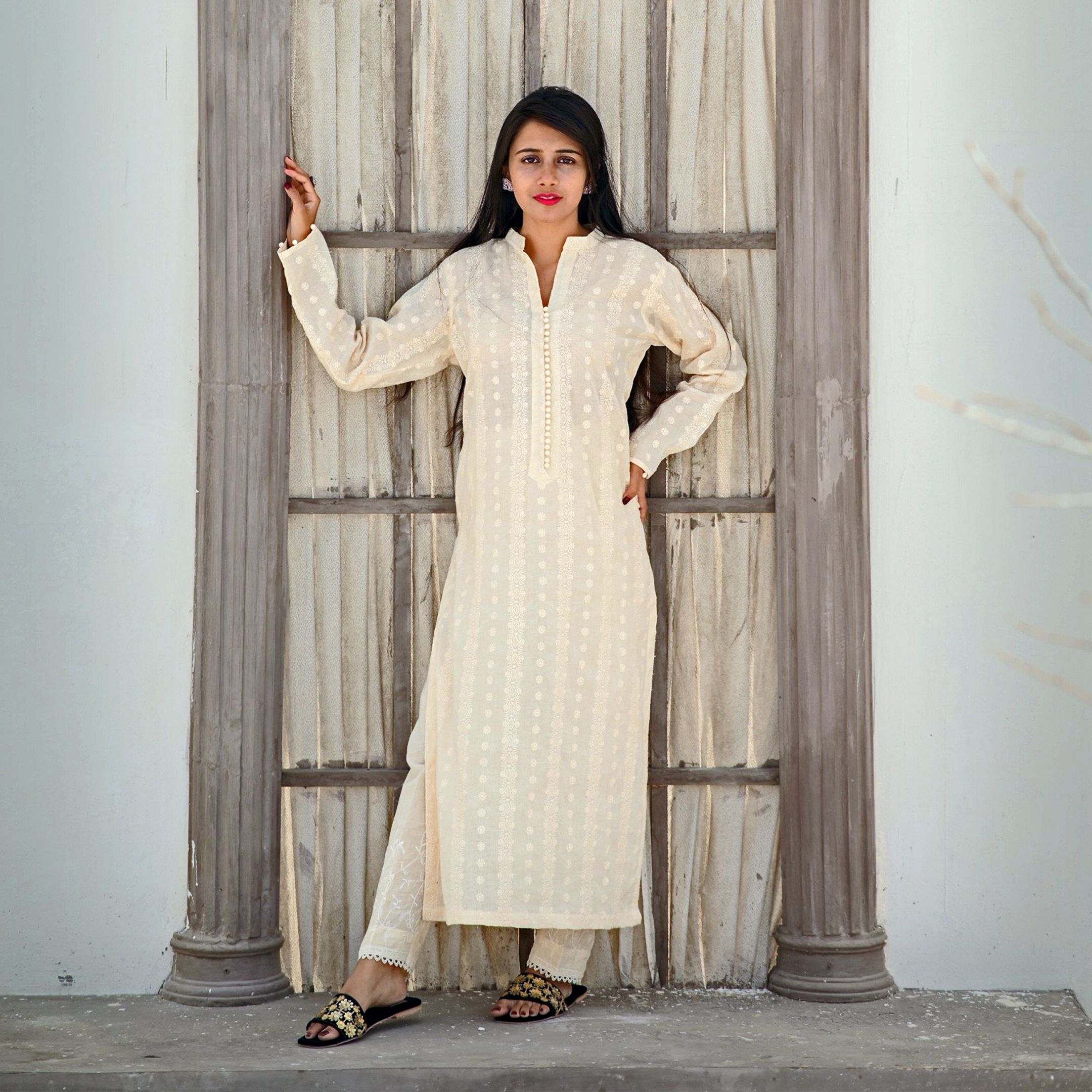 Off White Chikan Kurta(1 Piece Stitched)