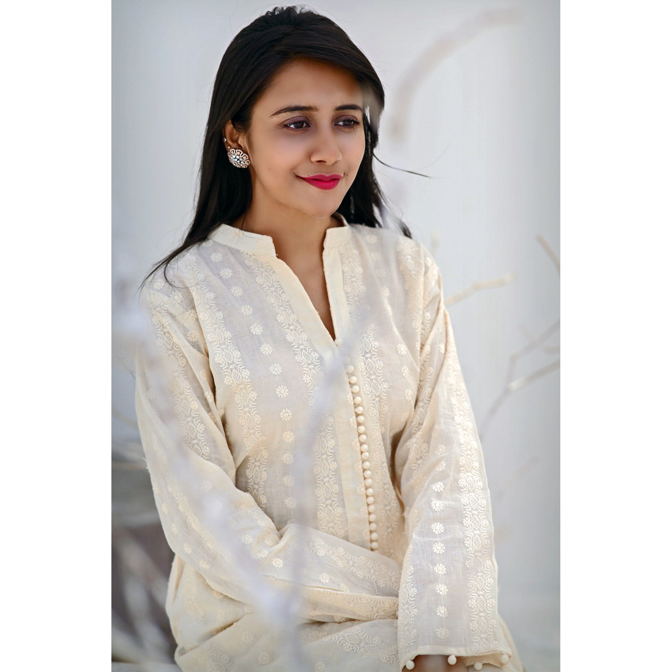 Off White Chikan Kurta(1 Piece Stitched)
