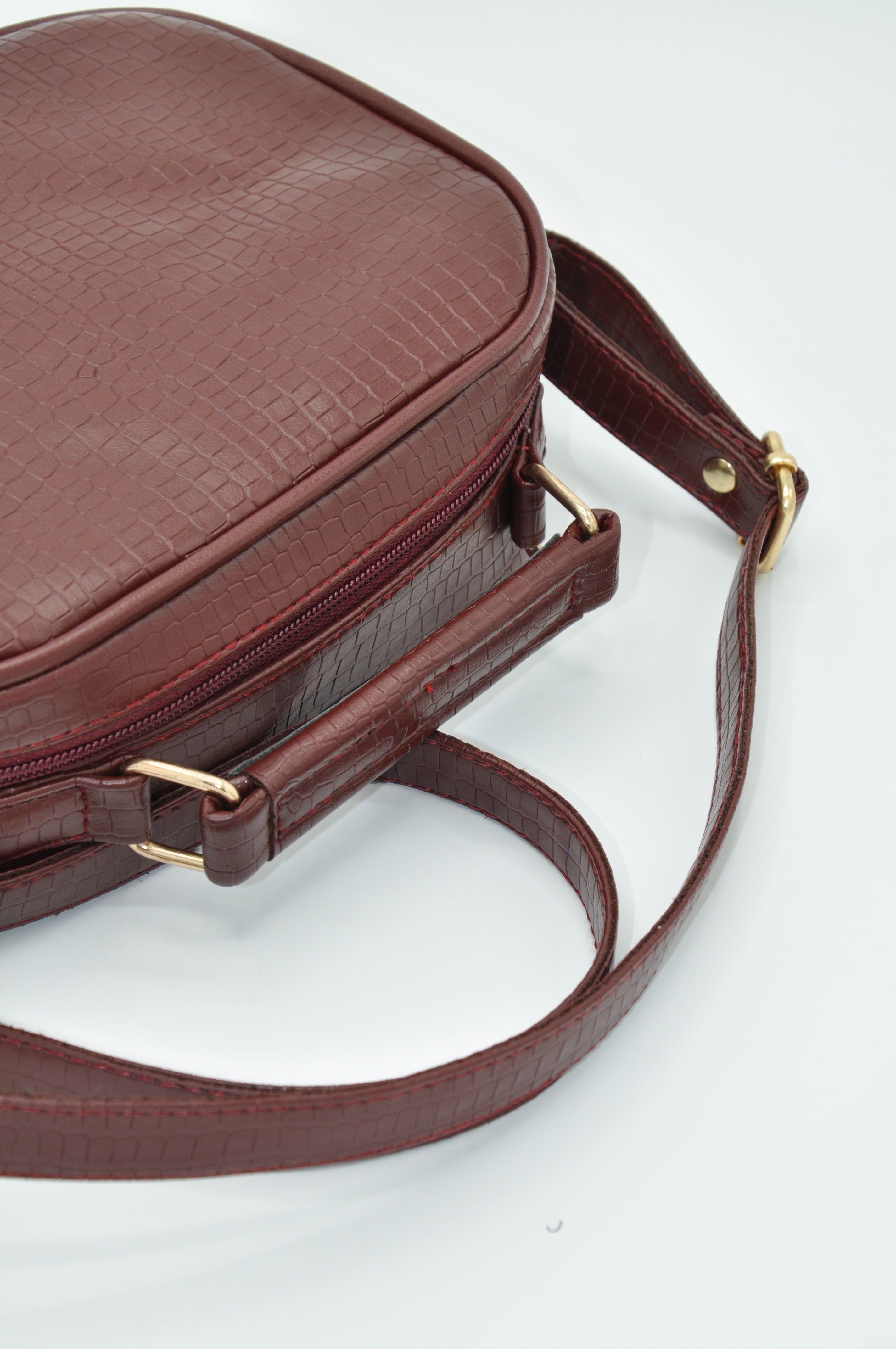 LM-02 Maroon Bag