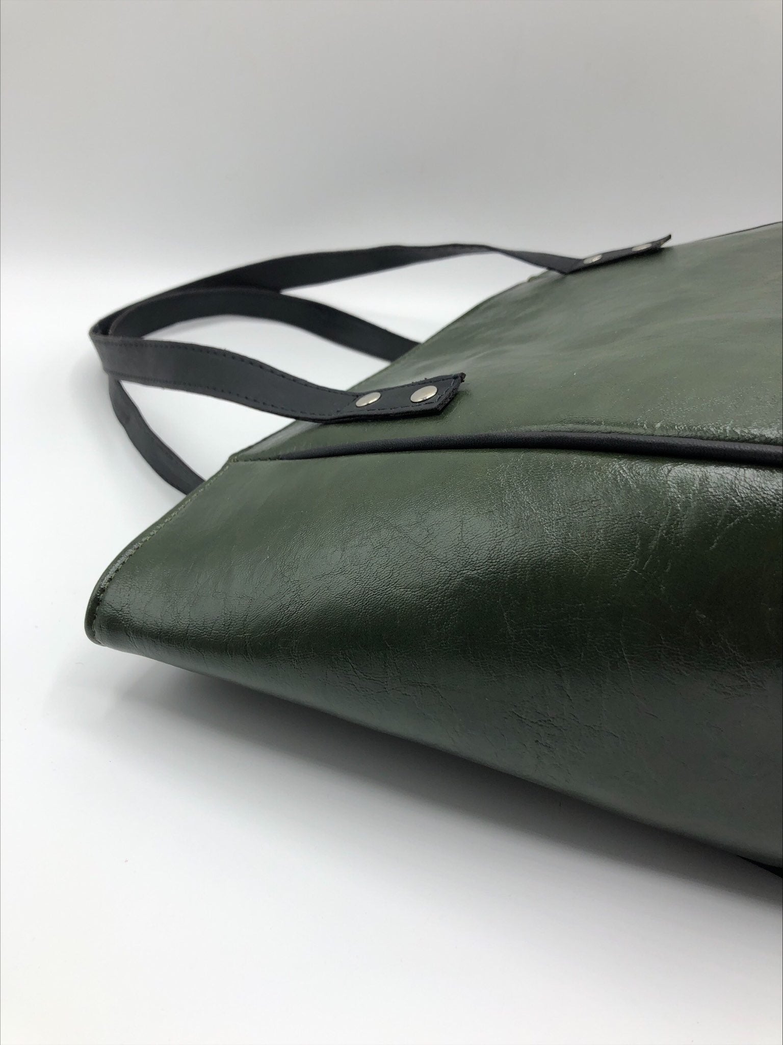 LM-04 Green bag