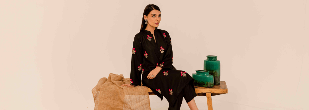 Summer Lawn Dress in Black