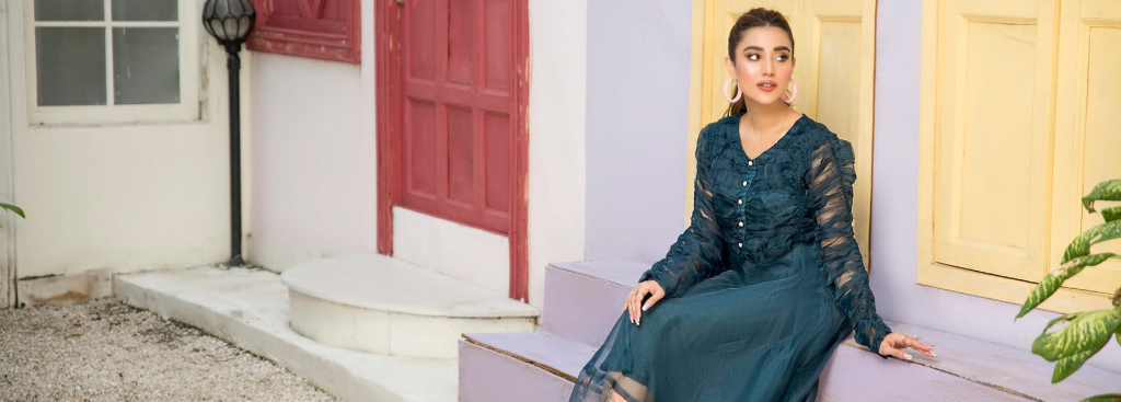 Maxi Dresses: The Ultimate Solution to Beat the Heat in Pakistan