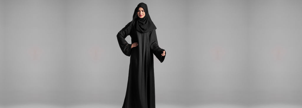 Abaya Fashion Icons in Pakistan: Inspirational Women Redefining Style