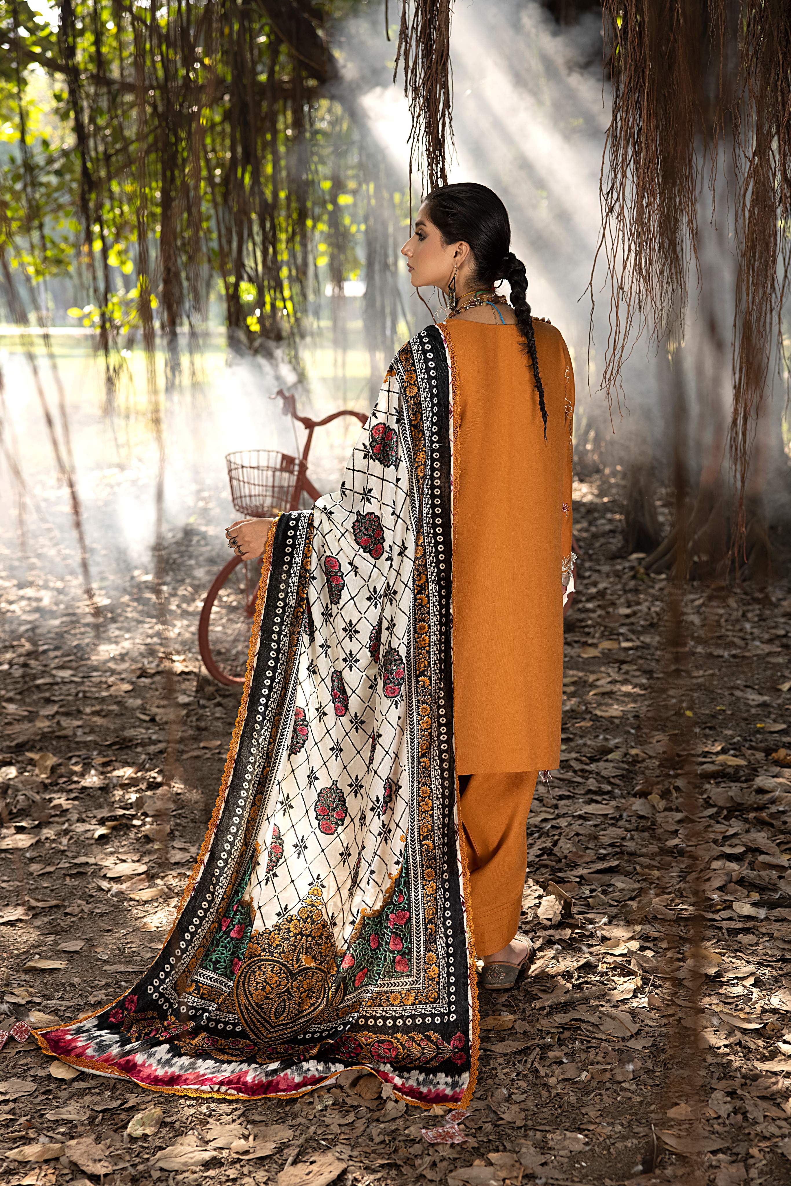 MIRK PALACH SHAWL COLLECTION - MK - 09