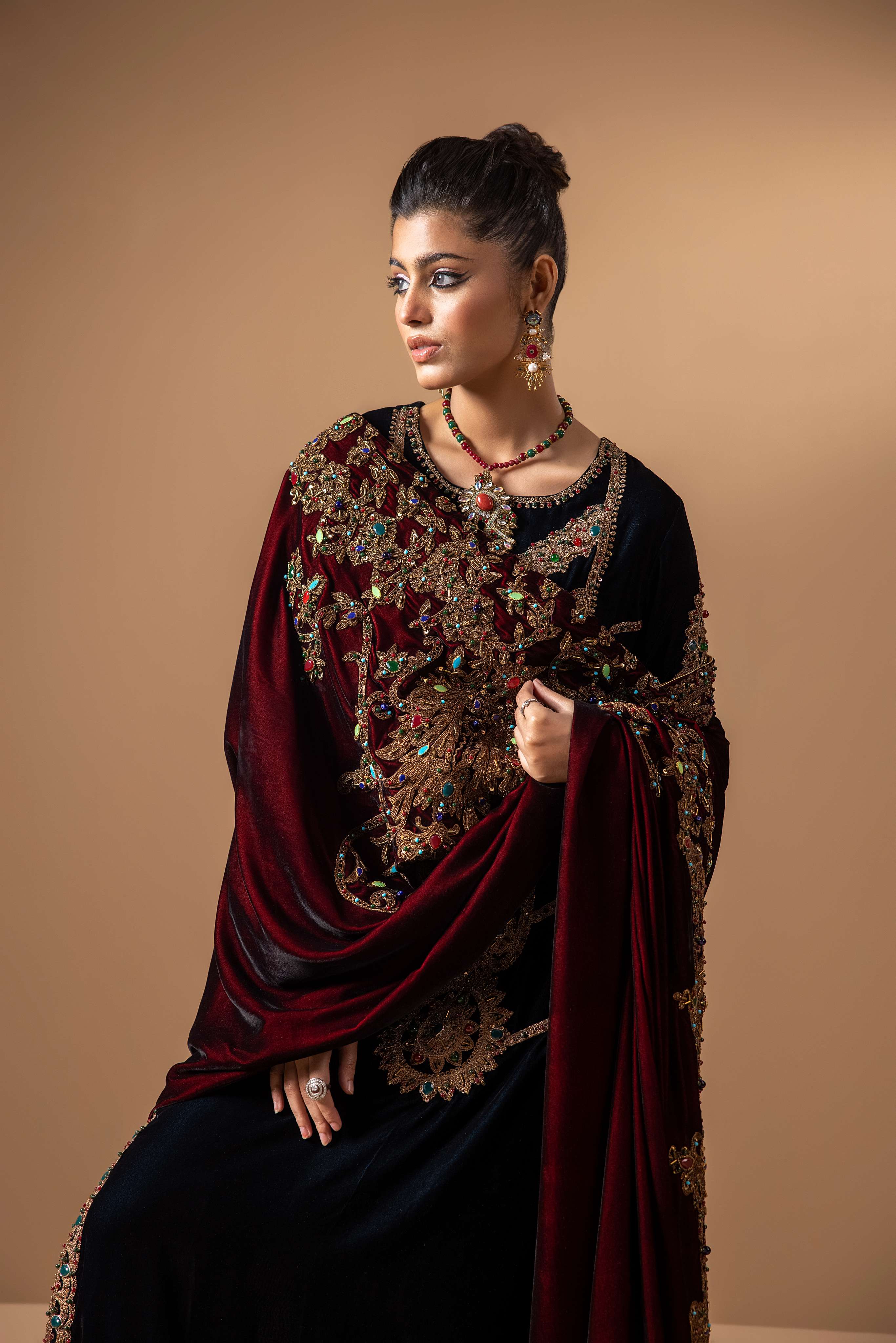 THE SPARKLING HELEN SHAWL