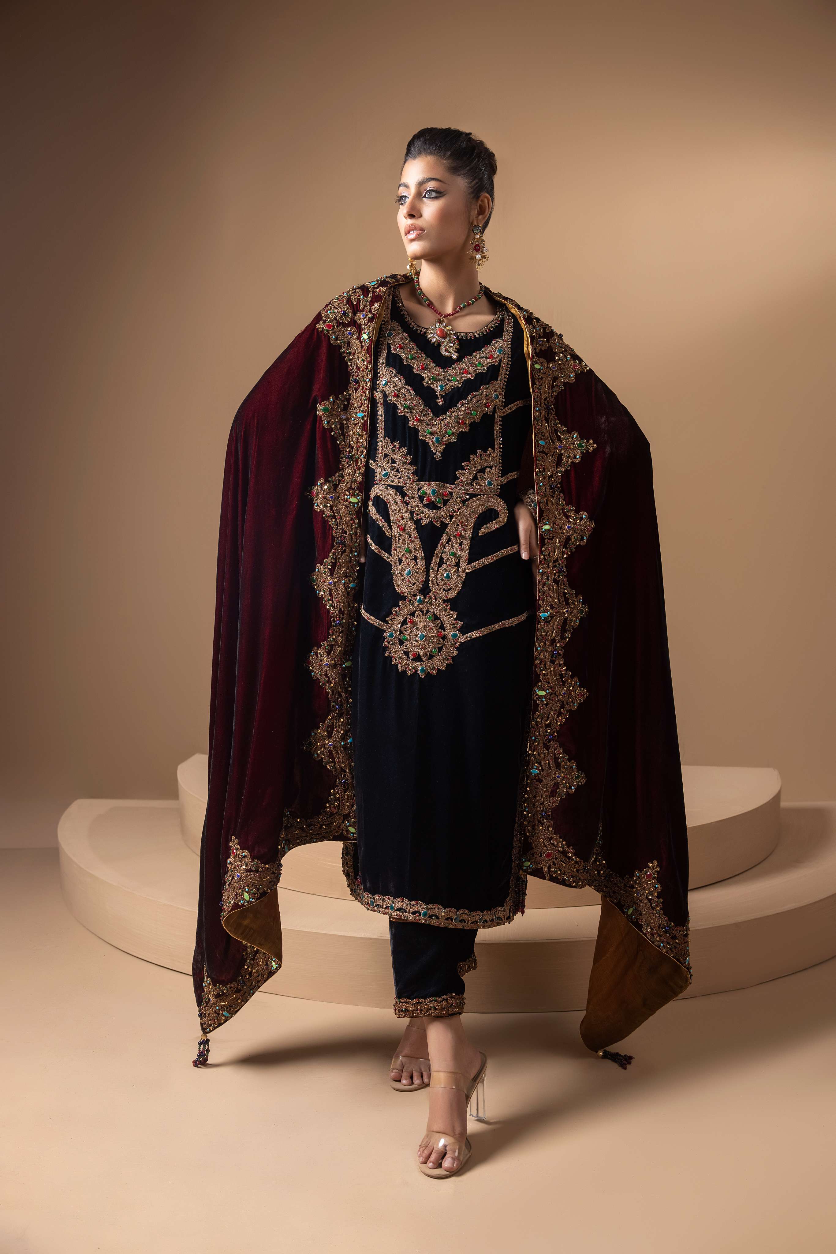 THE SPARKLING HELEN SHAWL