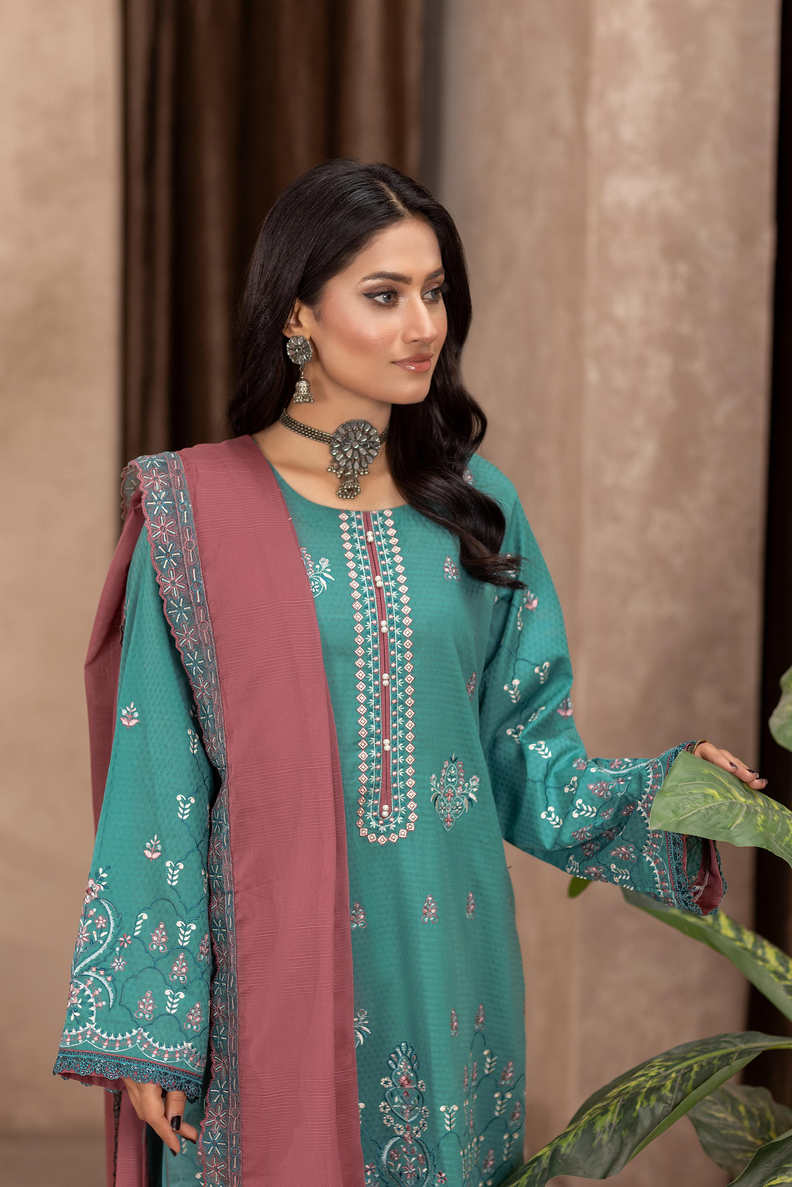 Qalb D-40 : Embroidered Doria Lawn 3pc
