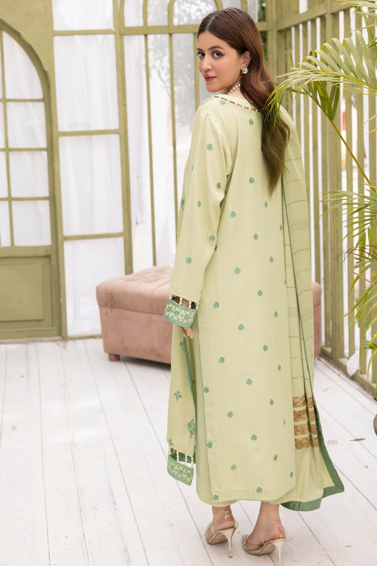 Diyar-E-Dil DL-15 : Unstitched Embroidered Dhanak 3PC
