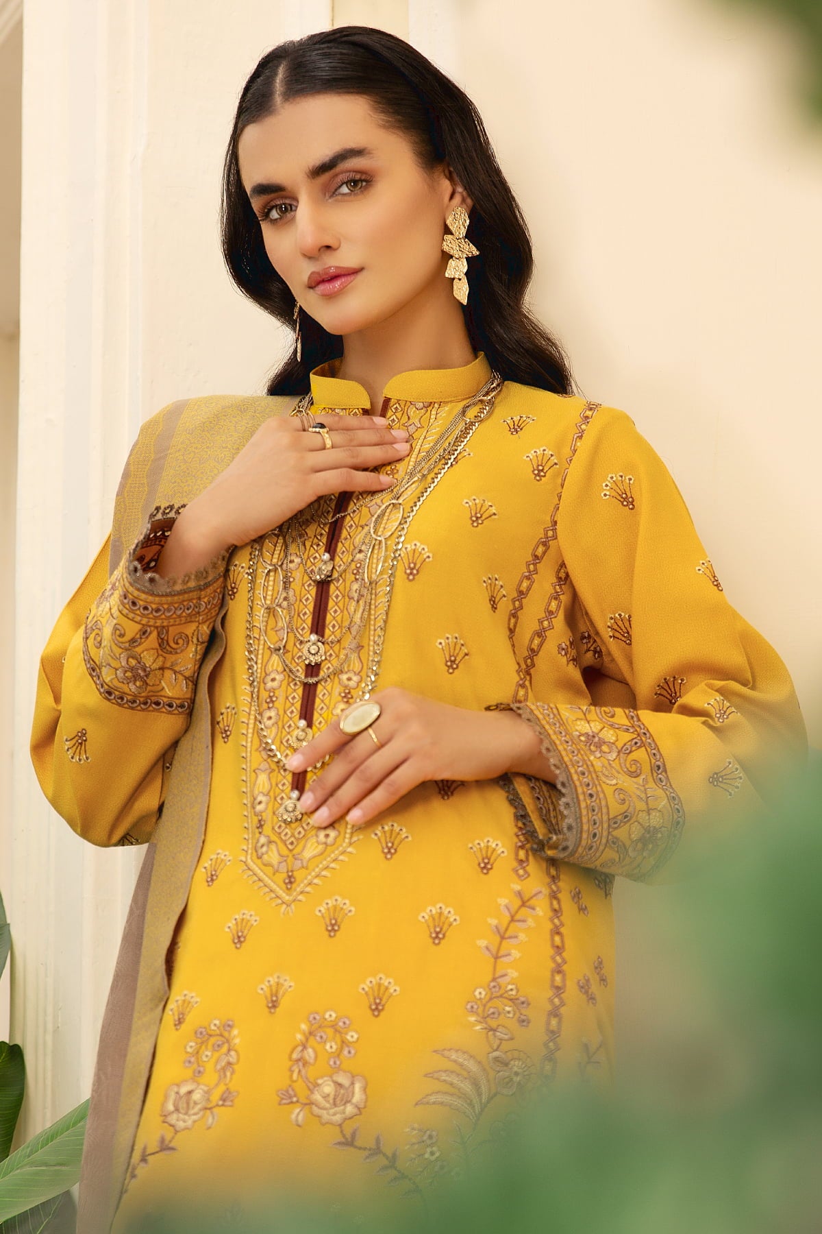 Shafaq SQ-35 : Unstitched Luxury Embroidered Dhanak 3PC