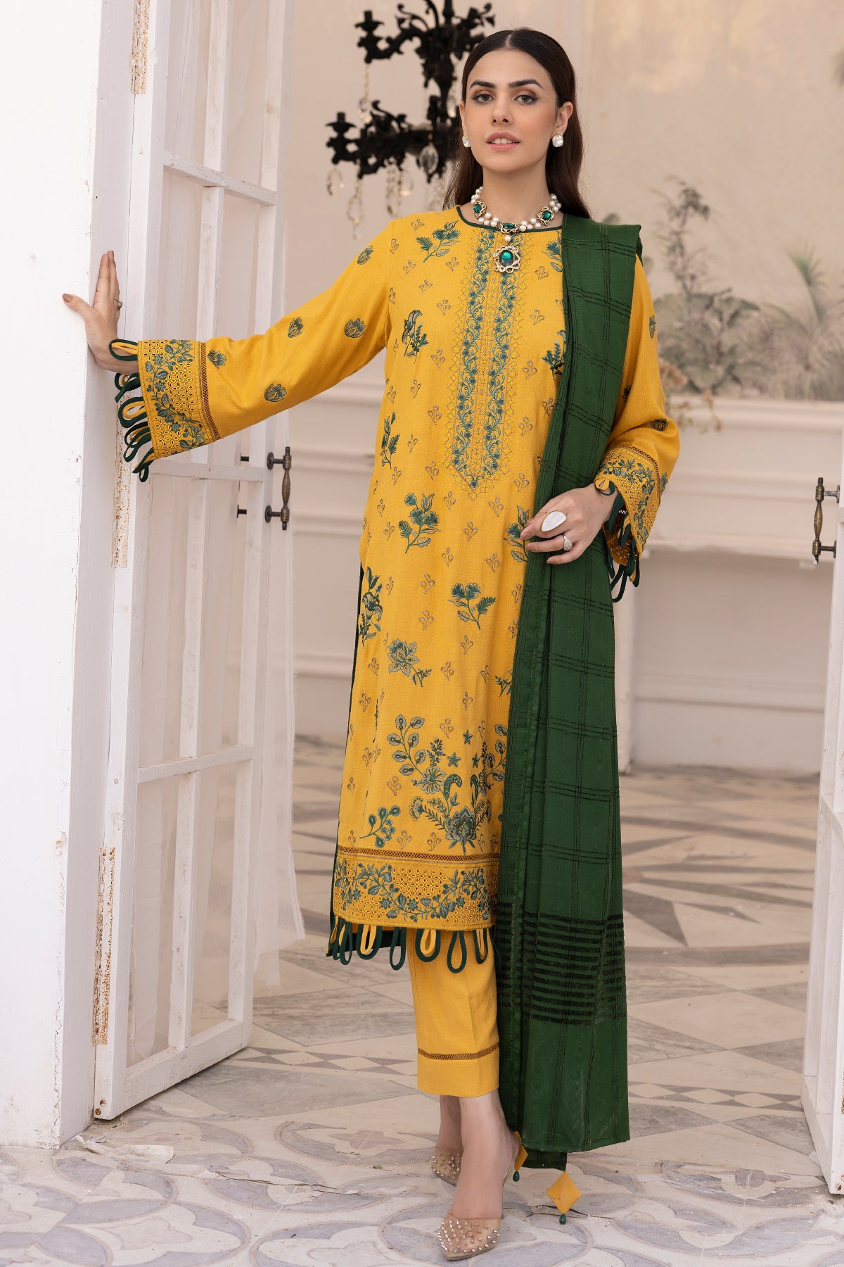 Saffron SA-11 : Unstitched Embroidered Dhanak 3PC