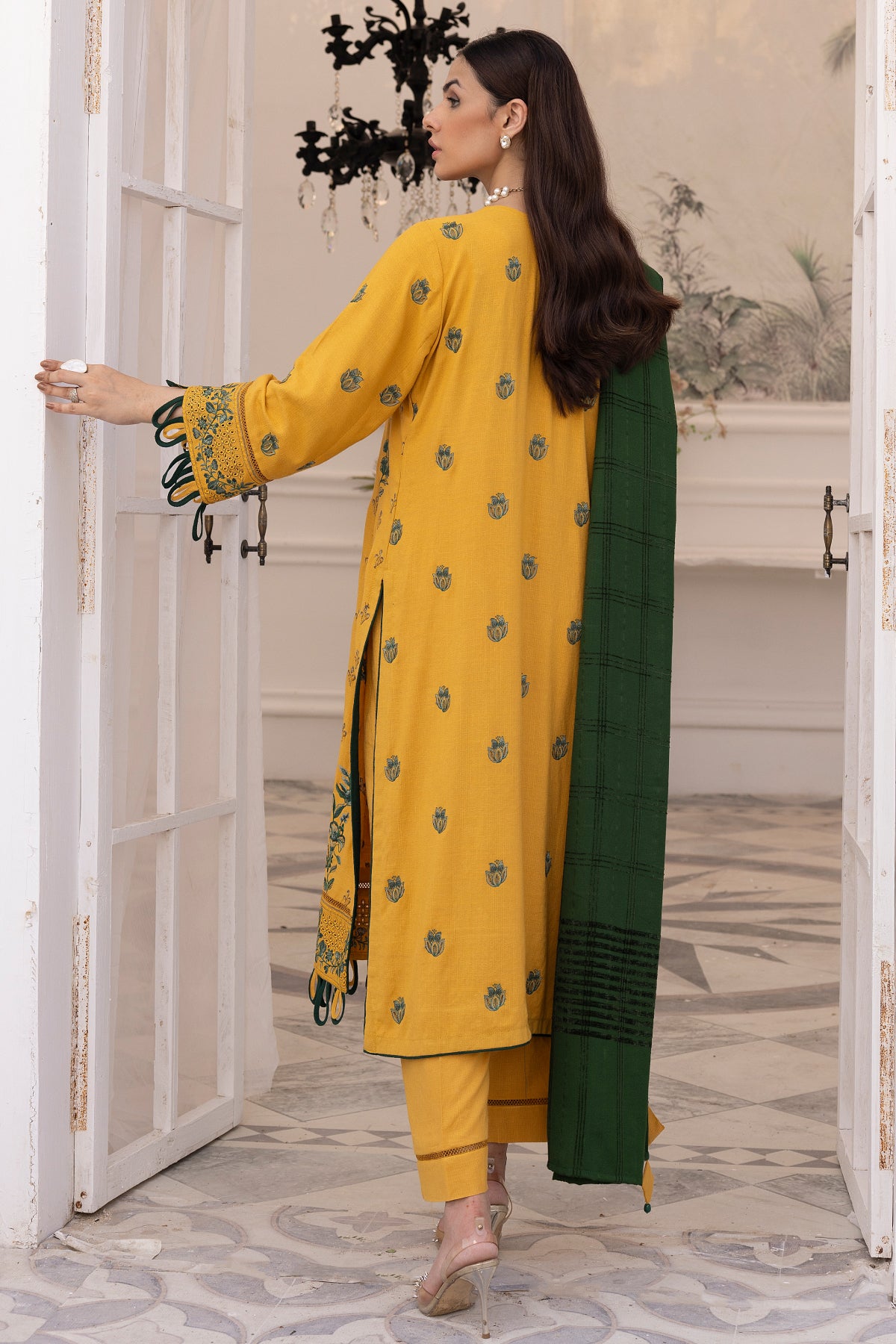 Saffron SA-11 : Unstitched Embroidered Dhanak 3PC