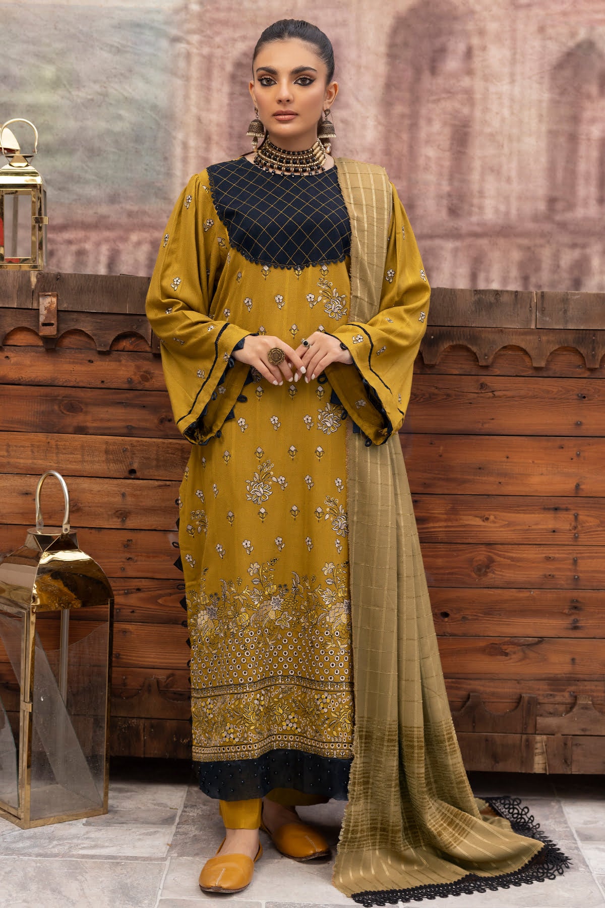 Dhanak DH-27 : Unstitched Luxury Embroidered Dhanak 3PC