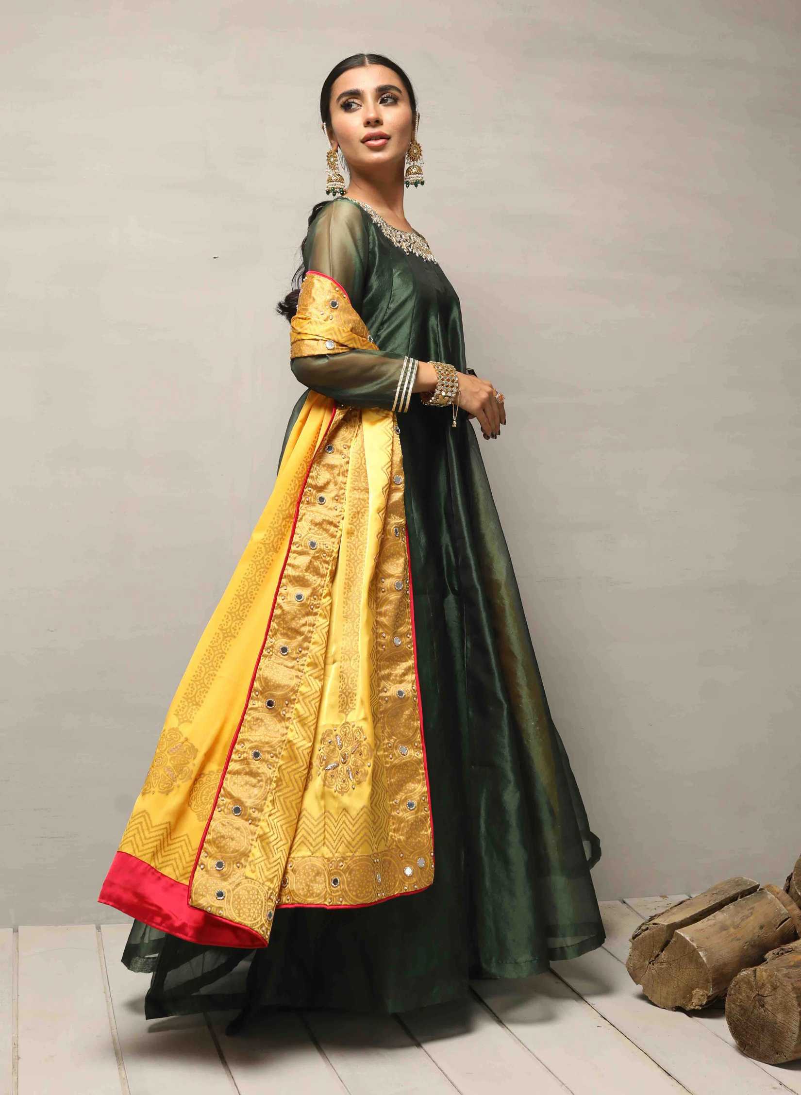 DIVINE (BOTTLE GREEN)|PLUSH