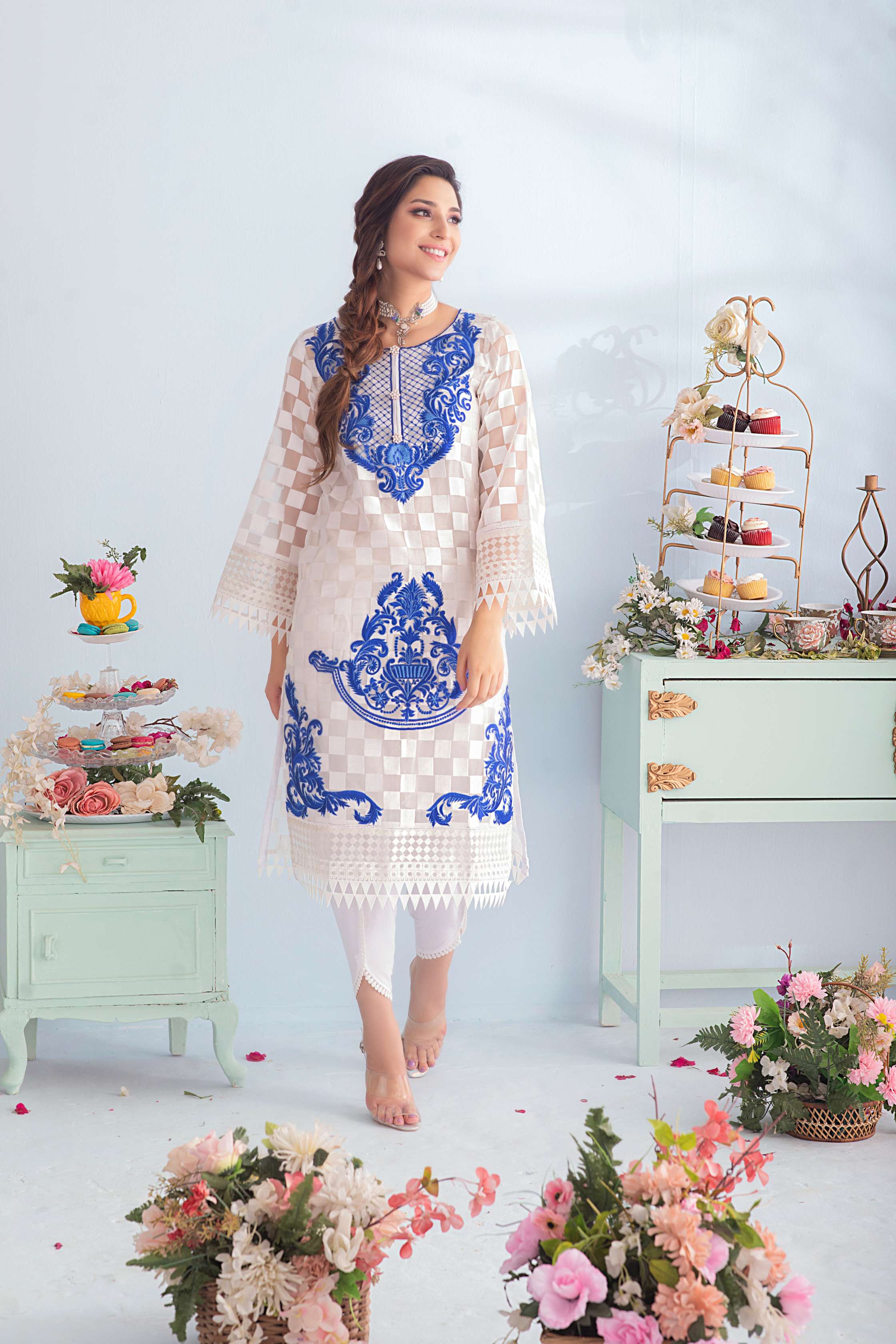 FLORENCE (WHITE & COBALT BLUE ) |CARNIVAL