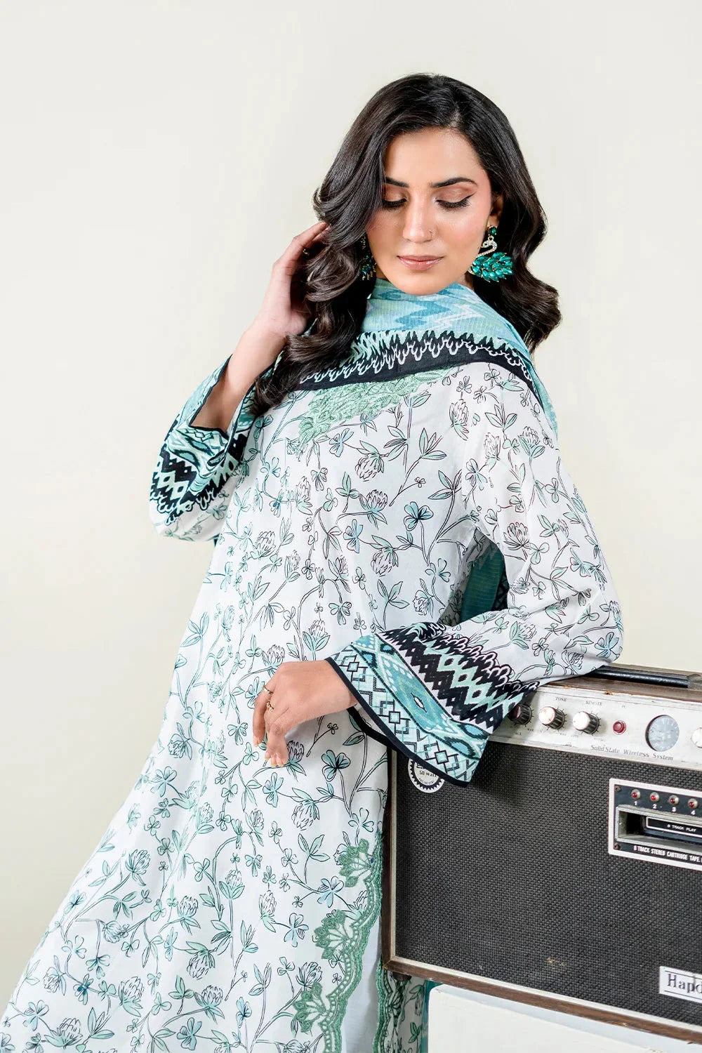 3PC Embroidered Unstitched Lawn Suit | KL-3769 Embroidered KHAS STORES 
