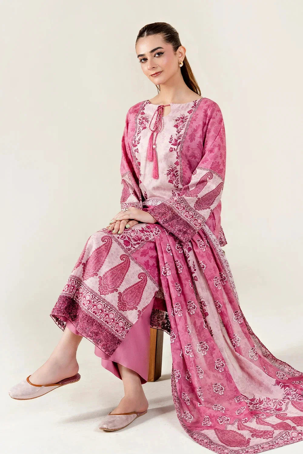 3PC Embroidered Unstitched Lawn Suit | KL-3946 Embroidered KHAS STORES 