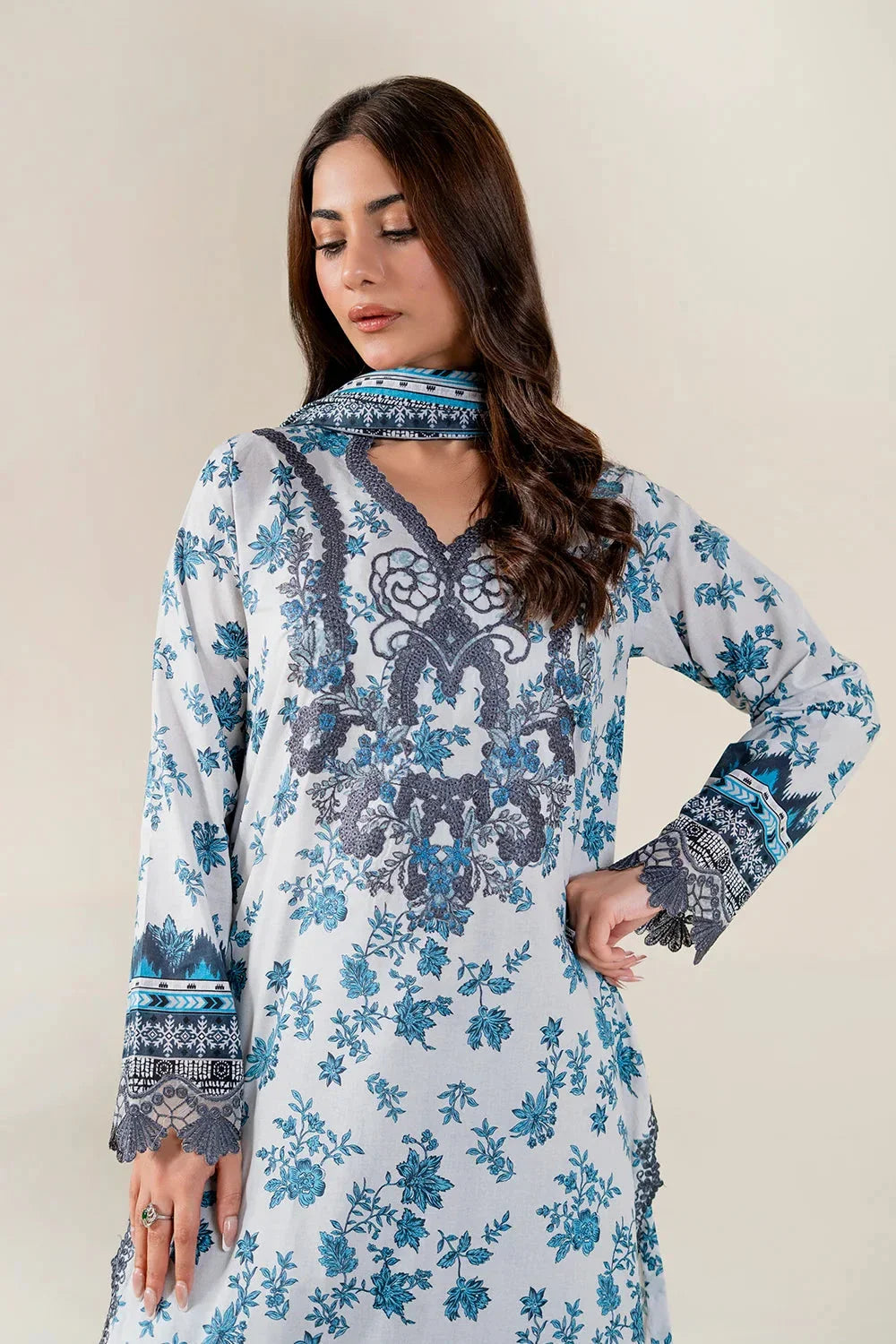 3PC Embroidered Unstitched Lawn Suit | KL-3970 Embroidered KHAS STORES 