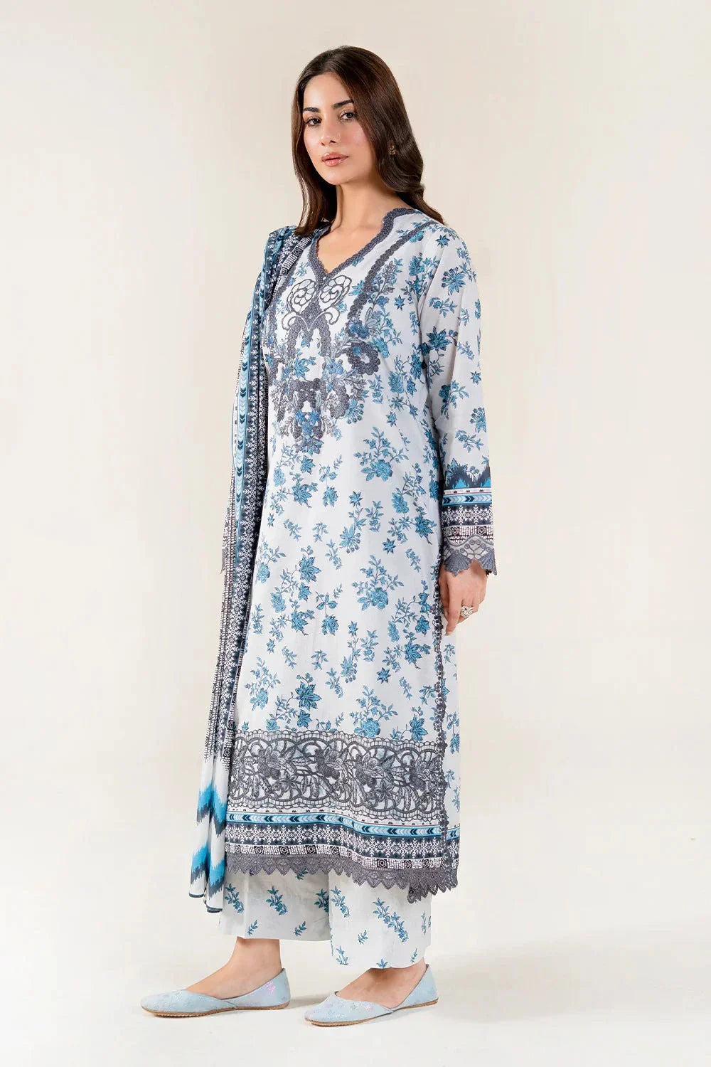 3PC Embroidered Unstitched Lawn Suit | KL-3970 Embroidered KHAS STORES 