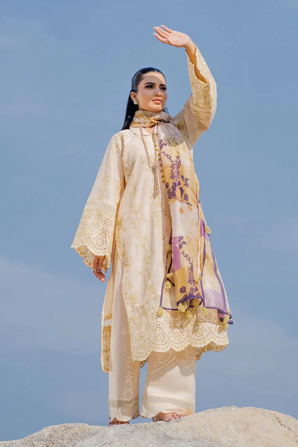 3PC Embroidered Unstitched Lawn Suit | KSE-3811 Embroidered KHAS STORES 