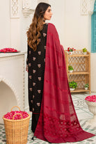 Rawayat R-05 : Unstitched Embroidered Slub Karandi 3PC