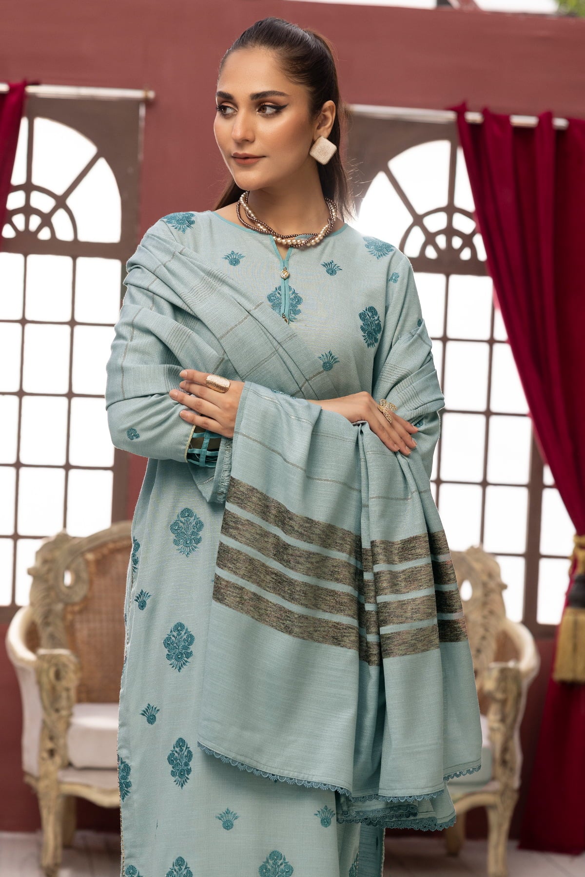 Diyar-E-Dil DL-17 : Unstitched Embroidered Dhanak 3PC