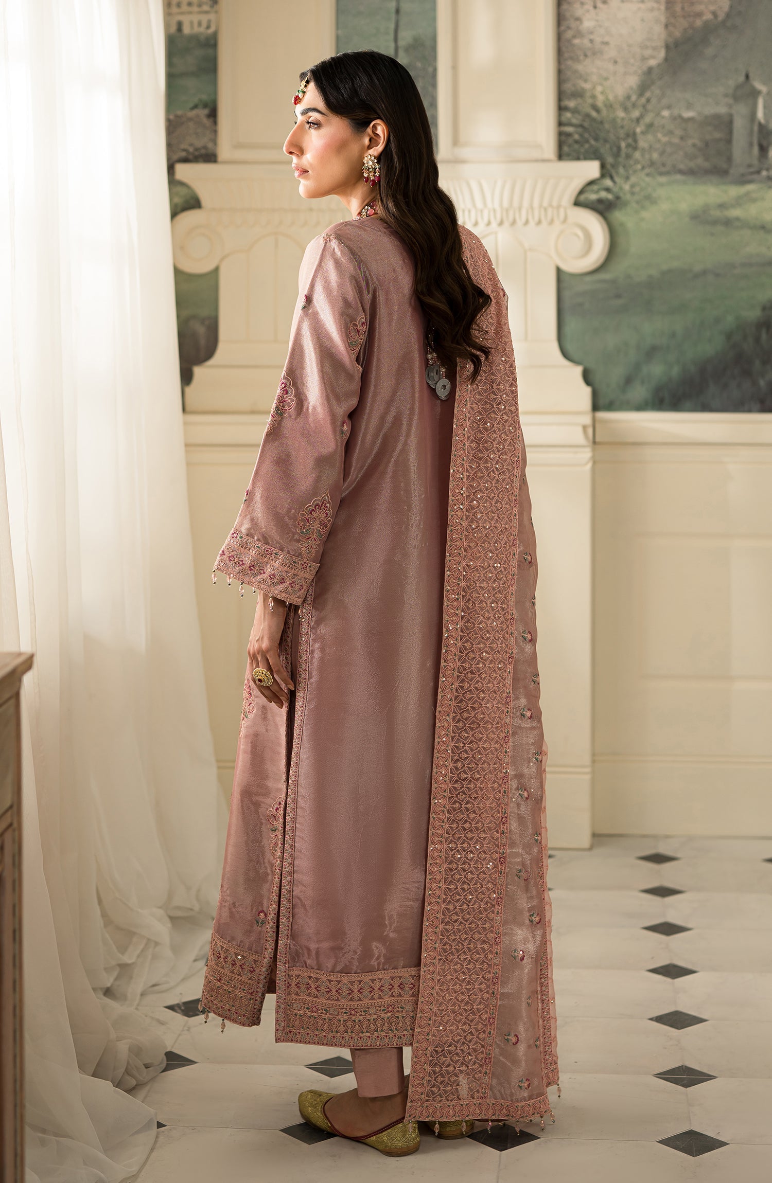 Nikkah Dresses - Pakistani Nikah Dresses for Bride in 2024 La Mosak Nikkah Dresses - Pakistani Nikah Dresses for Bride in 2024 La Mosak