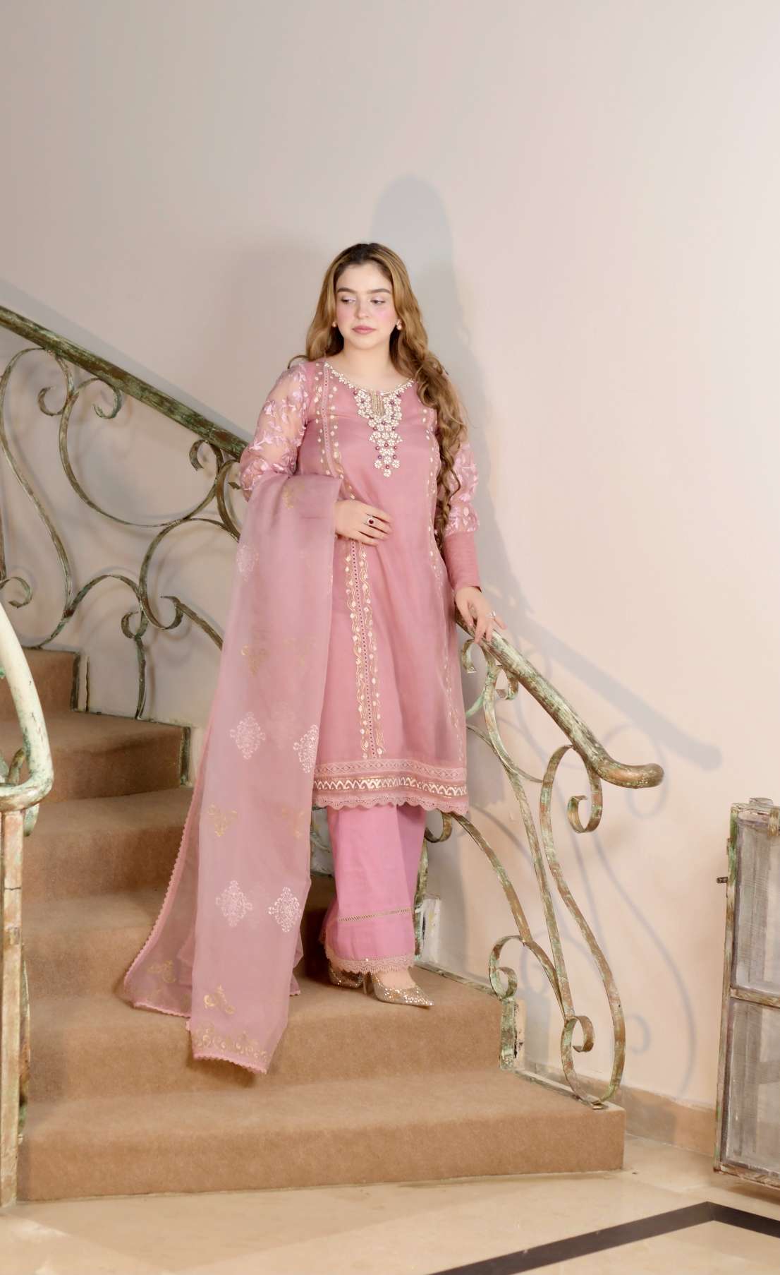 CARNIVAL   (TEA PINK) |CARNIVAL
