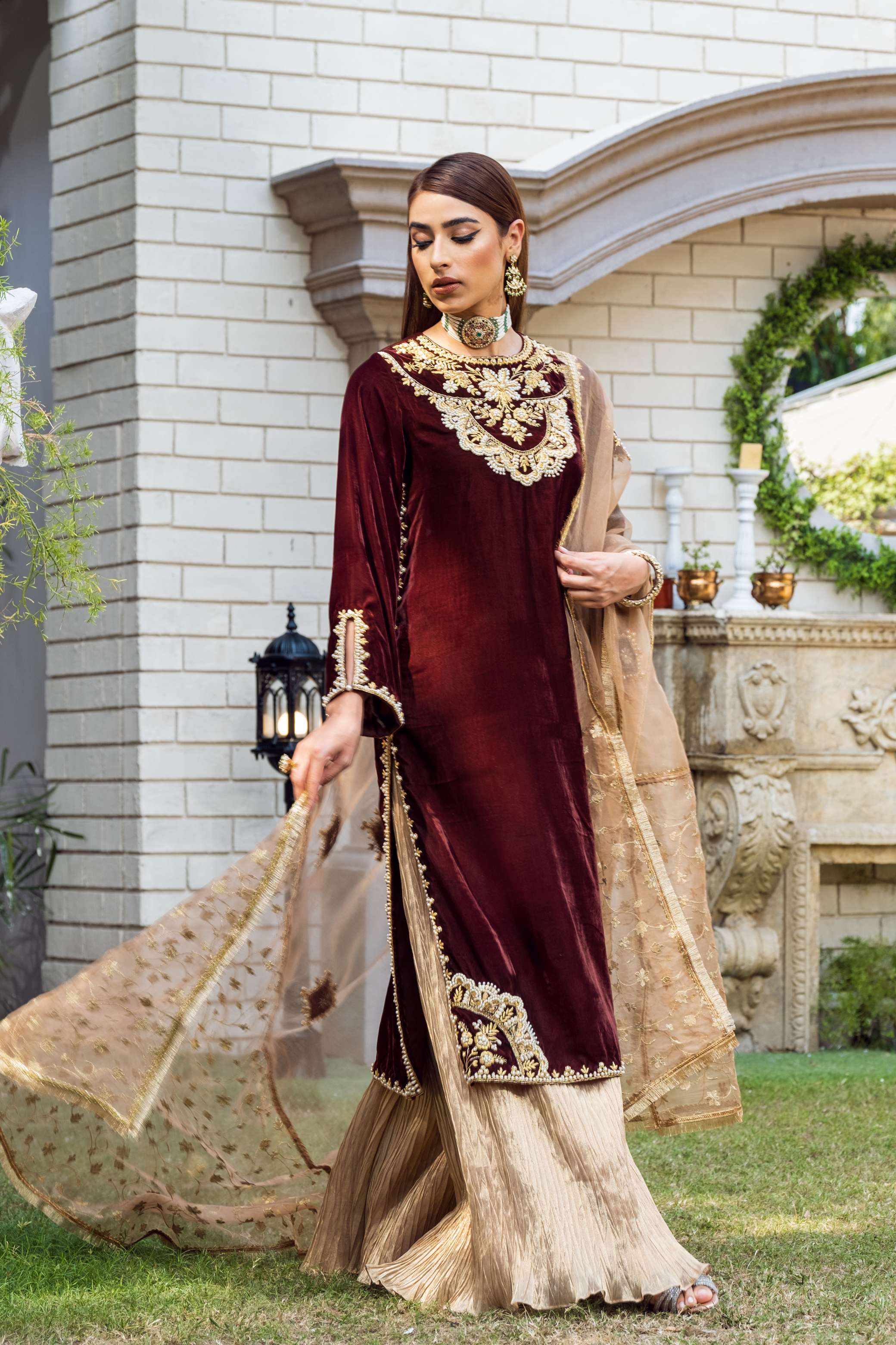WARM BROWN